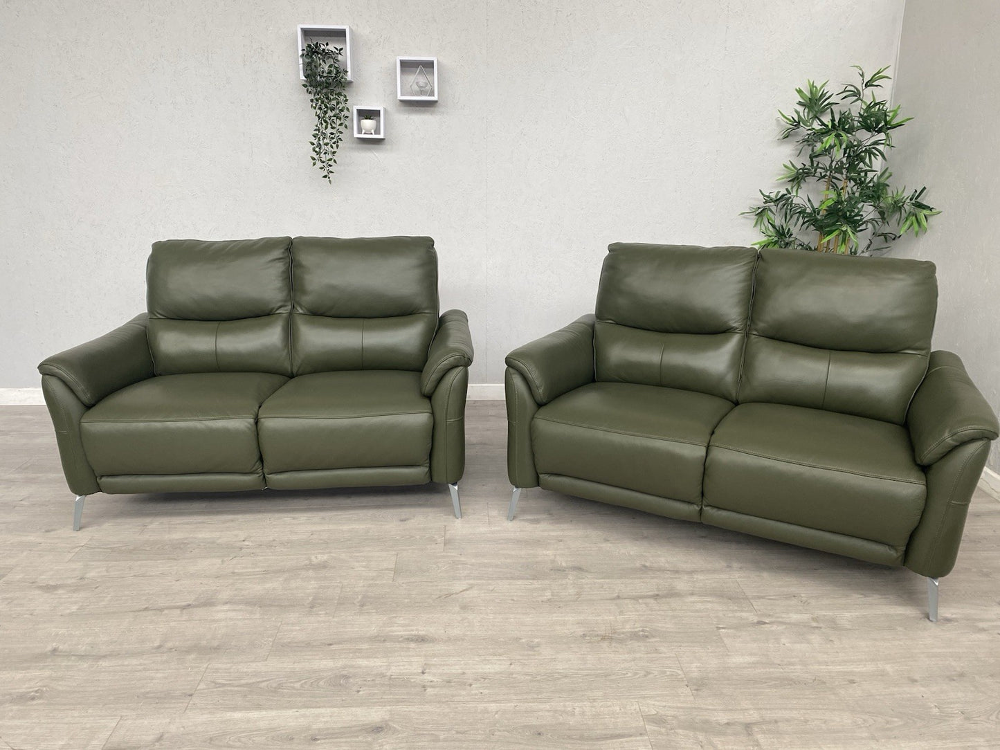 Furniture Village DAYTONA Leather 2 x 2 Seater Sofa Set, Oslo Pine - RRP £2,990