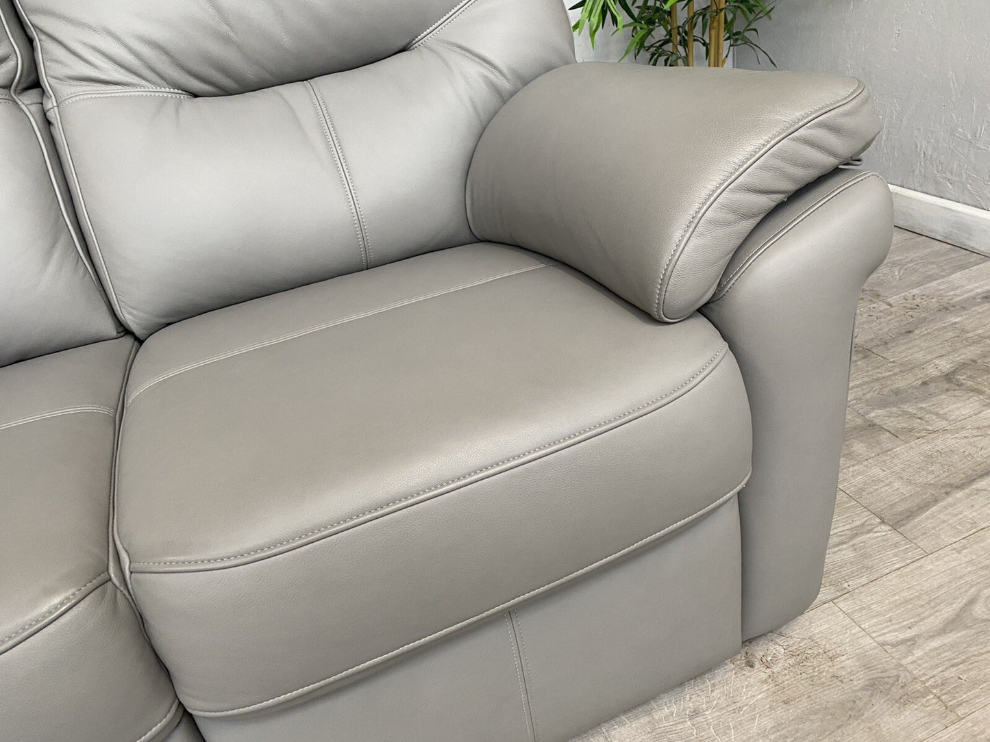 F. Village. G Plan - SEATTLE Leather 2 Seater Sofa, Cambridge Grey, RRP £3,270