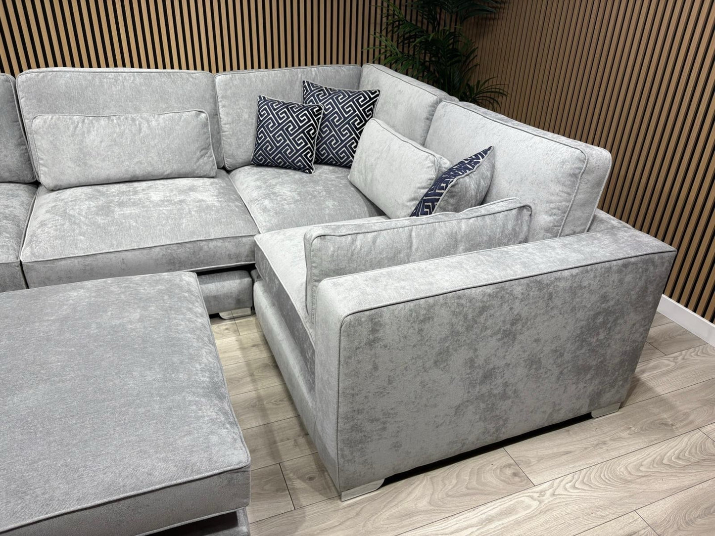 Sofology CAVALLI Style Fabric 3 Corner 1.5 Sofa + Footstool, Silver - RRP £5398