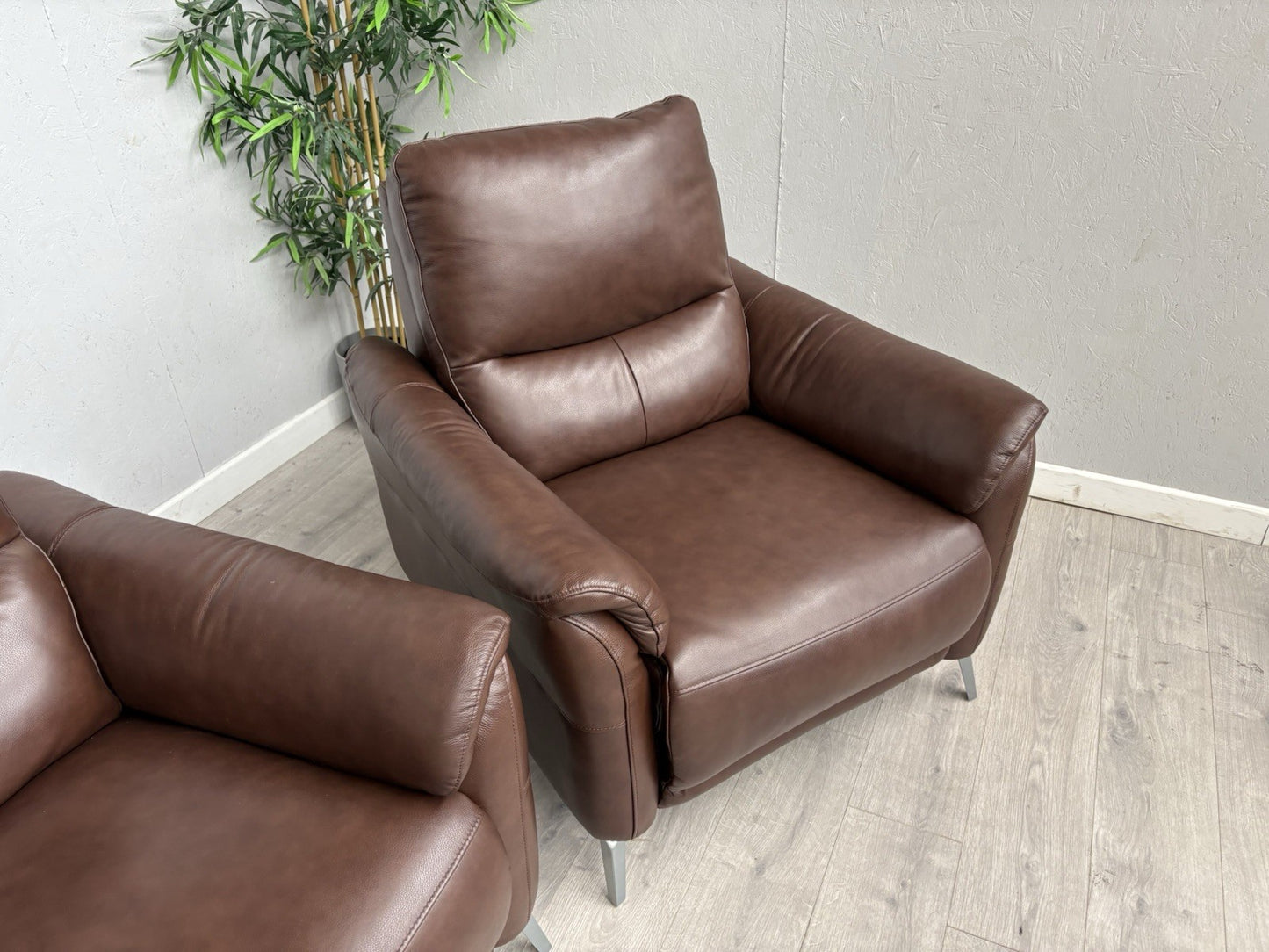 Furniture Village DAYTONA Leather 2 Seater Sofa + 2 x Armchairs - RRP £3,385