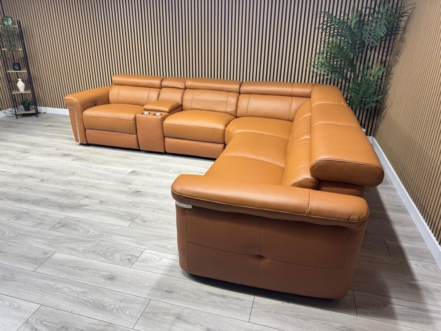 VENICE Leather 2 Corner 2 Power Recliner Sofa + Console - RRP £5,599