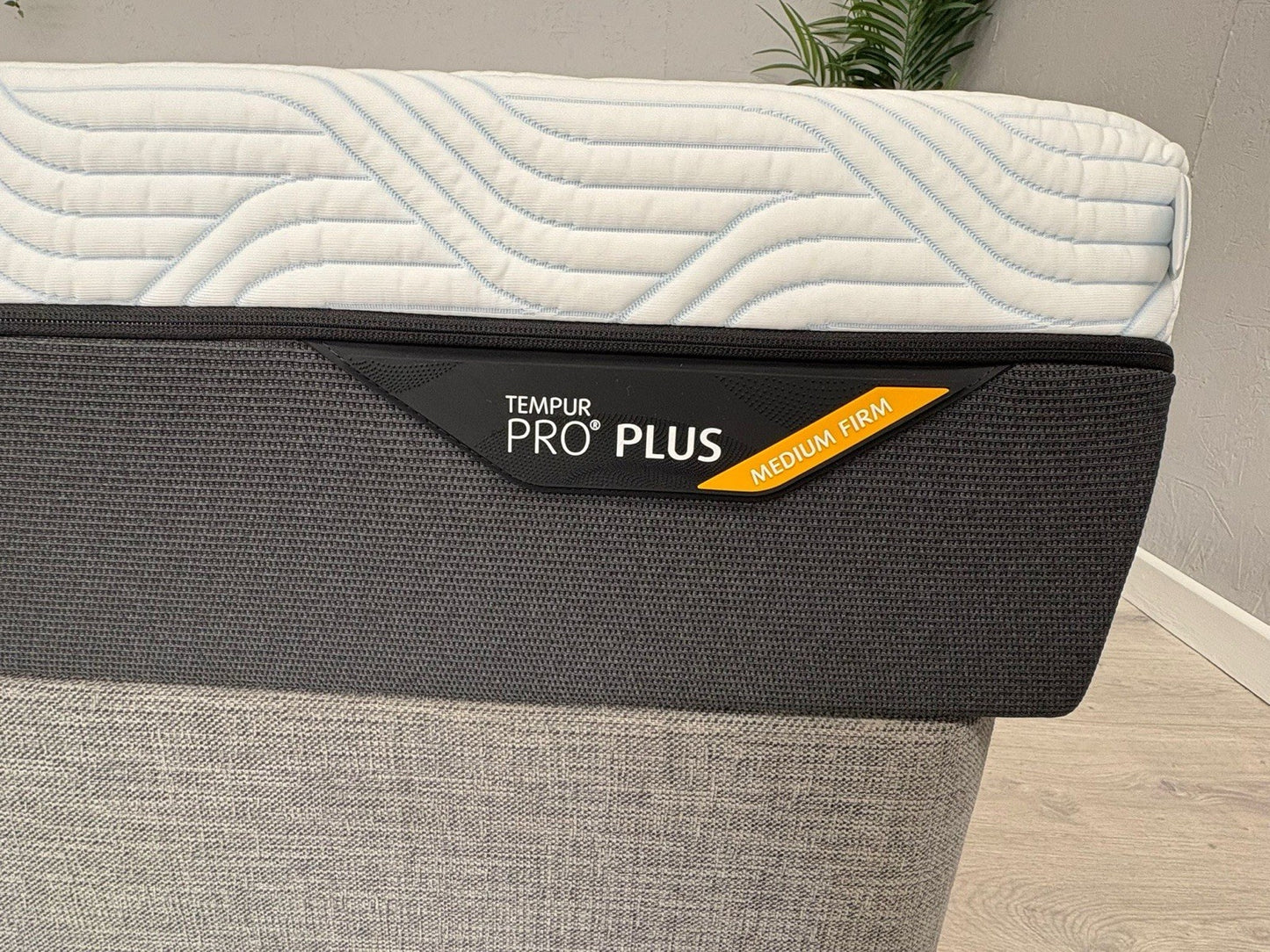 Tempur PRO PLUS Smart Cool 5ft Kingsize Mattress, Medium / Firm - RRP £2,499