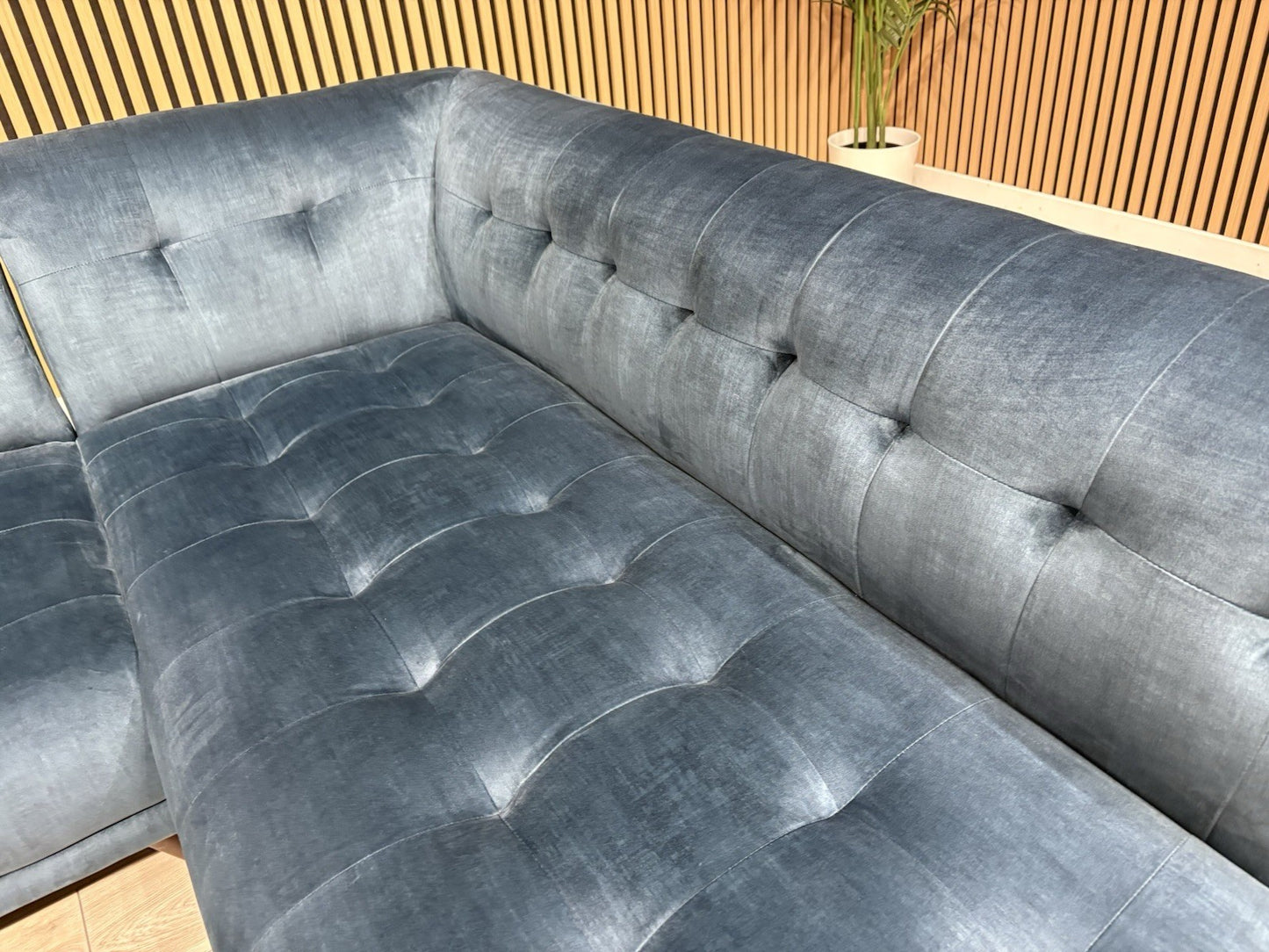 Furniture Village RENE Fabric RHF Chaise Open End Corner Sofa - RRP £1,695
