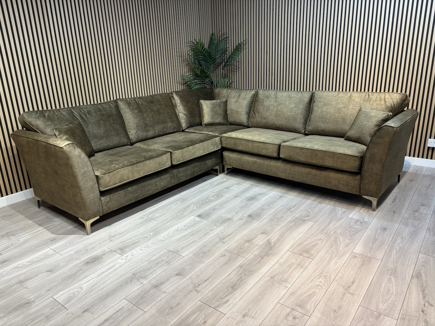 Furniture Village SASHA Fabric Large Corner Sofa ( 3 Corner 3 ) - RRP £3,495