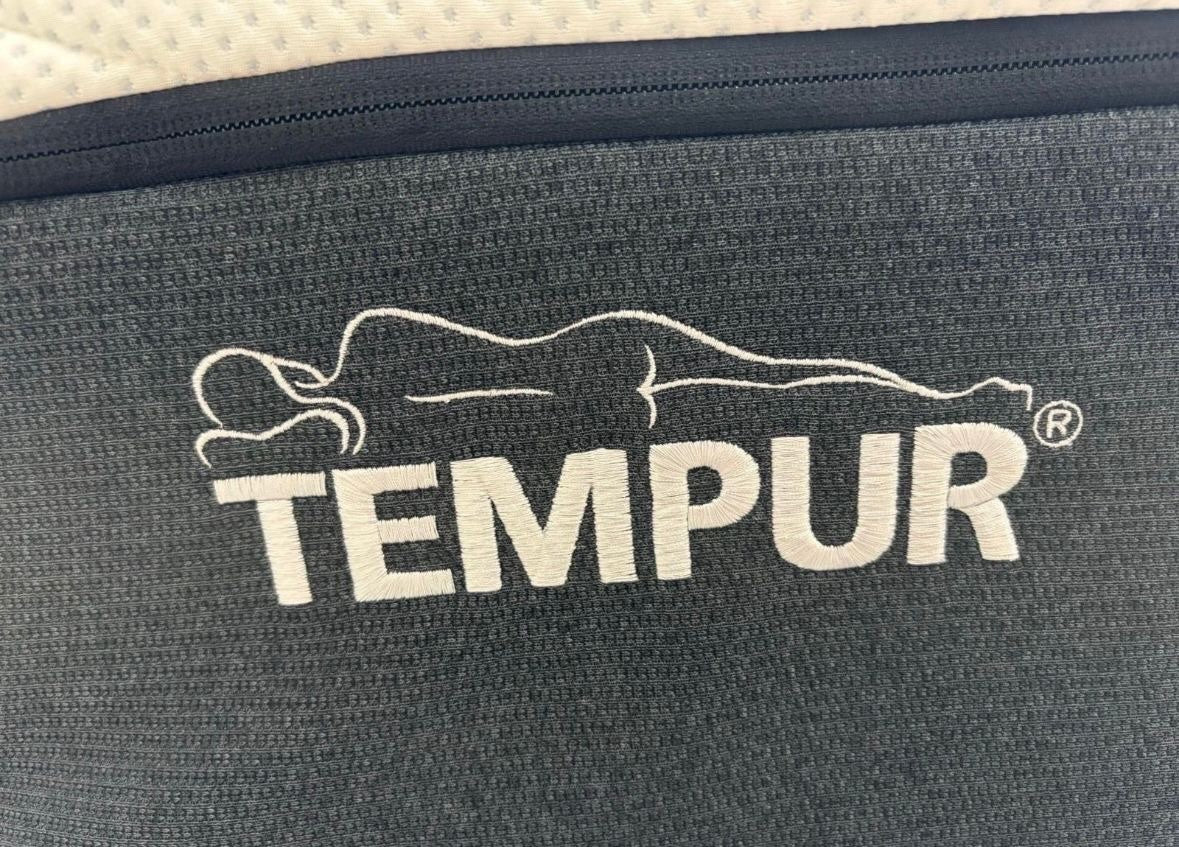 Tempur PRO PLUS Smart Cool 4ft 6 Double Mattress, Medium / Firm - RRP £2,299