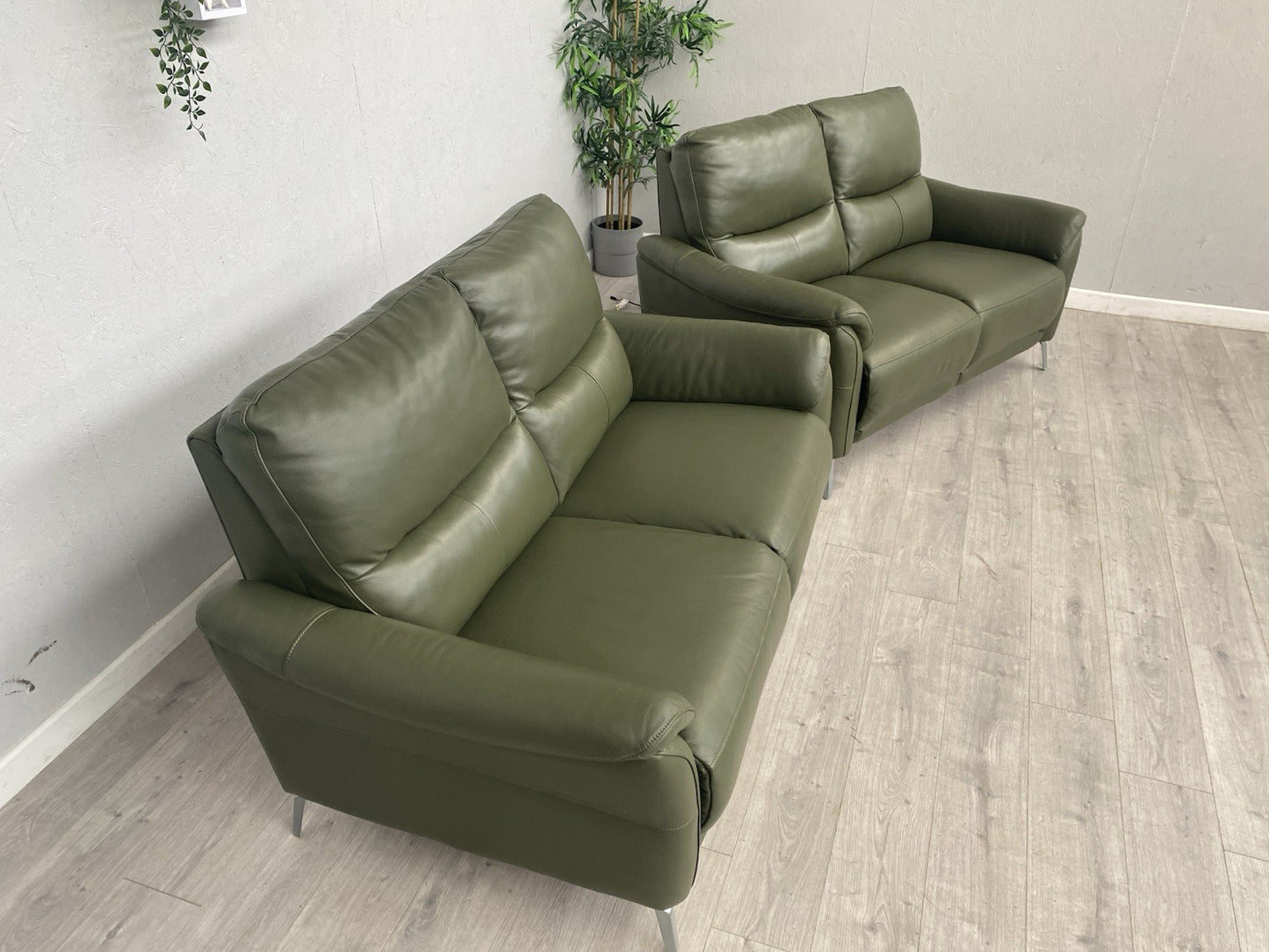 Furniture Village DAYTONA Leather 2 x 2 Seater Sofa Set, Oslo Pine - RRP £2,990