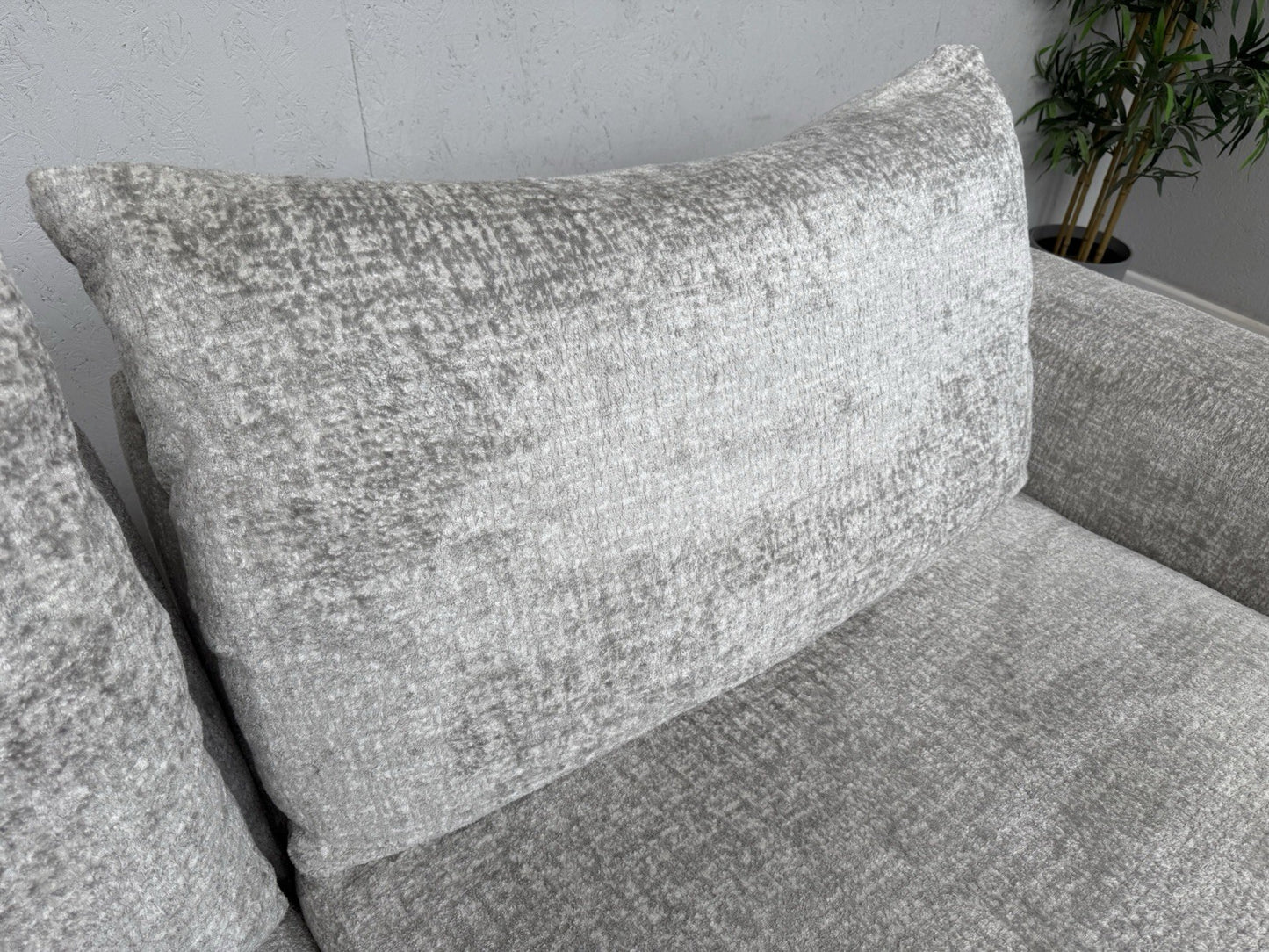 Furniture Village Boutique Pandora 4 Seater Split Sofa + Snuggler RRP £4895