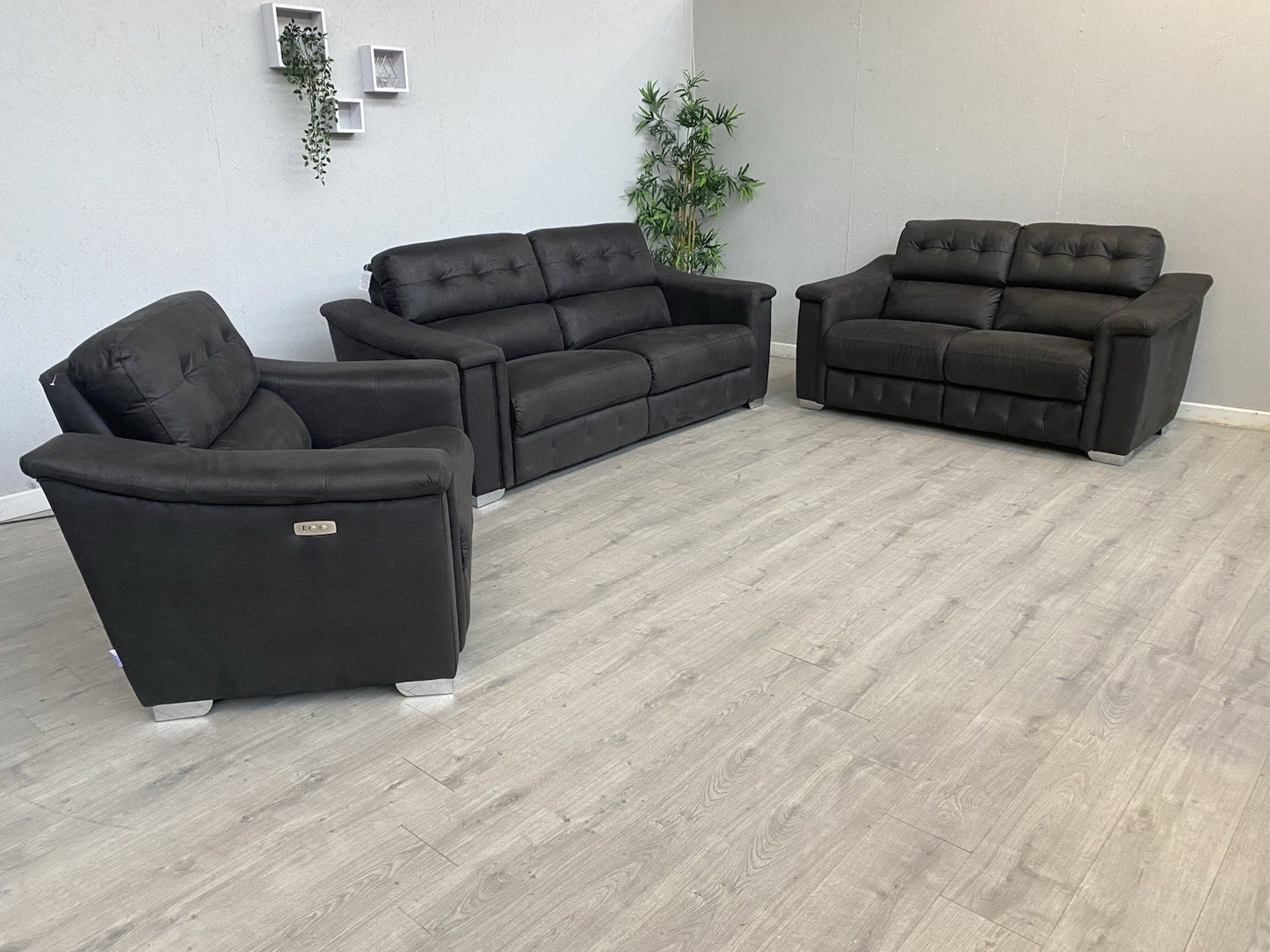 DFS - La-Z-Boy NEW HOLLYWOOD Fabric 3 + 2 Seater Sofas + Cuddler Armchair, Power