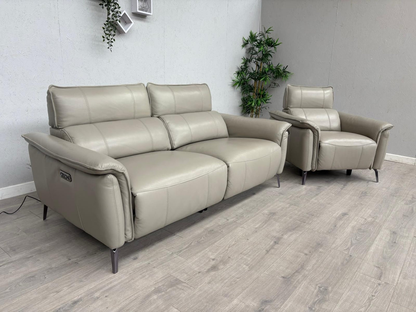 F. Village JUDE Leather 3 Seater Sofa + Armchair, Power Recliners - RRP £4,390