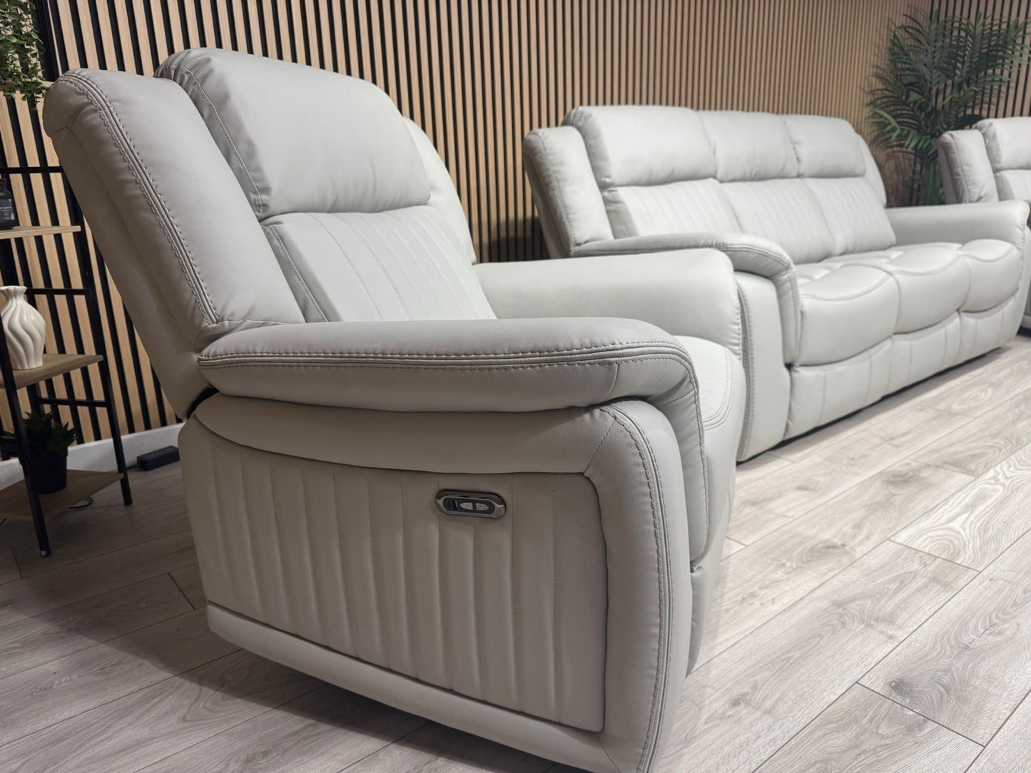 DOMINO Leather 3 Seater Sofa + 2 x Armchairs Set, Power Recliners - RRP £3,495
