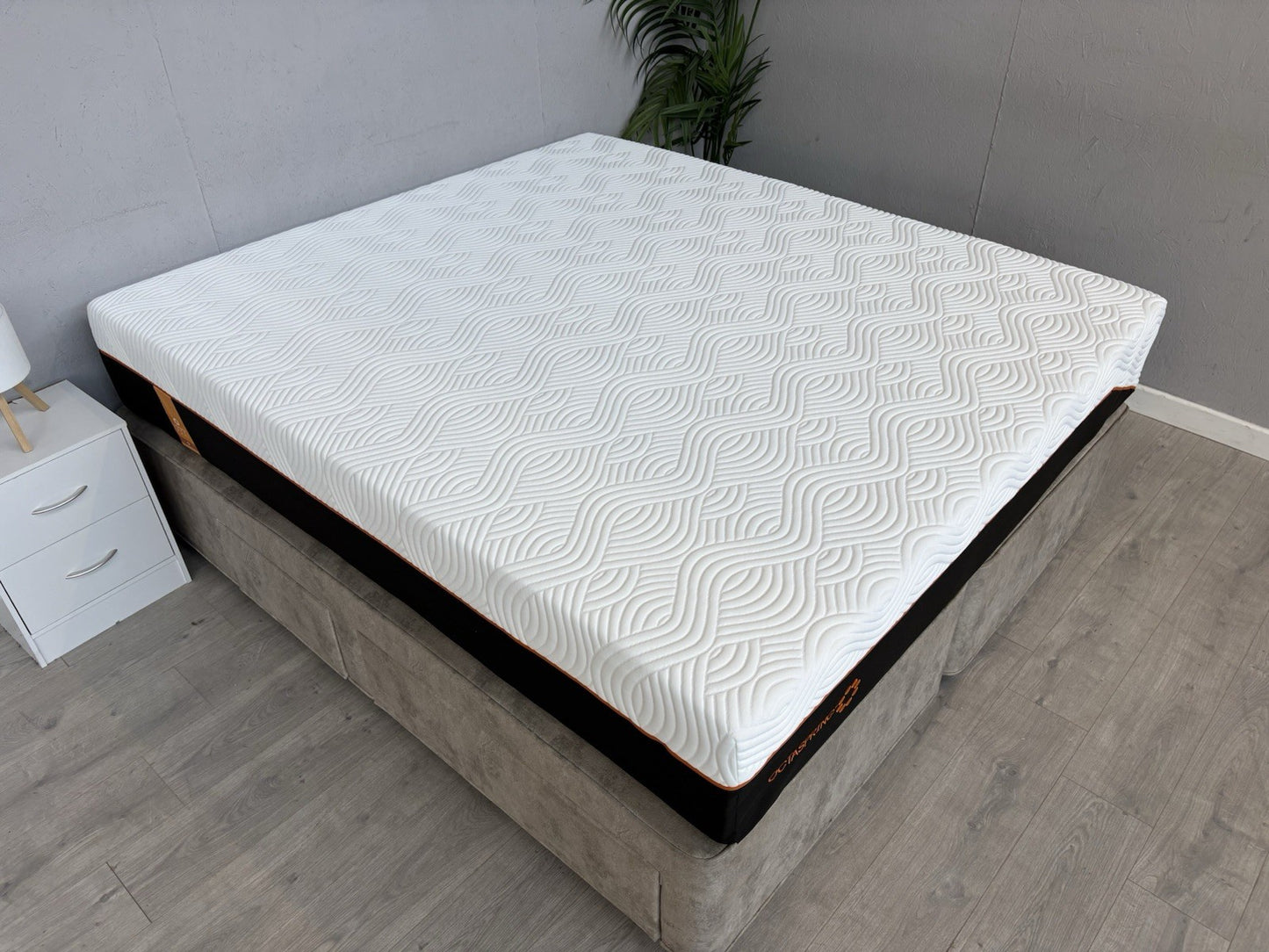 DORMEO Octaspring 9500 Latex Memory 6ft Superking Mattress, Medium - RRP £3,149