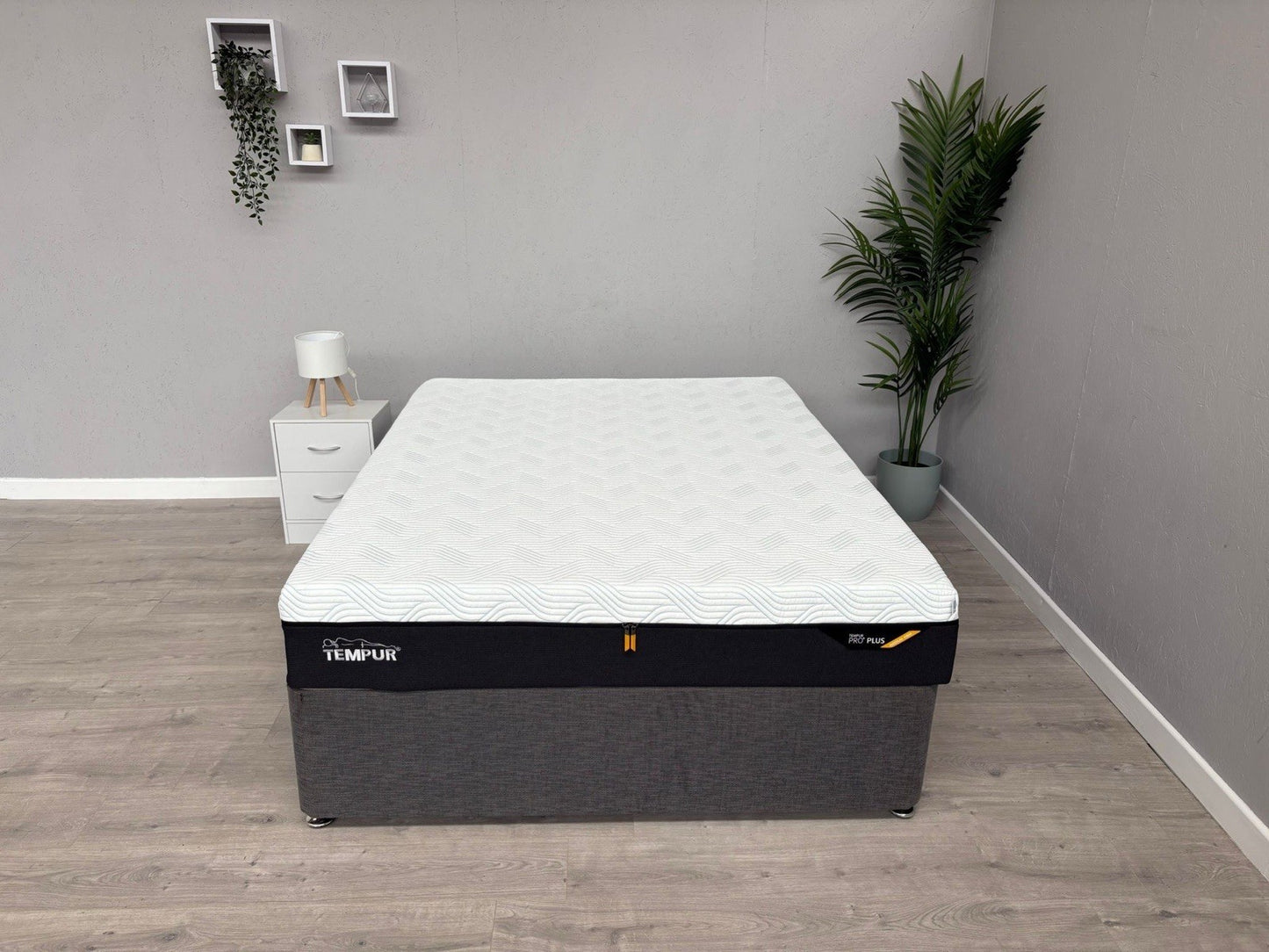 Tempur PRO PLUS Smart Cool 5ft Kingsize Mattress, Medium / Firm - RRP £2,499