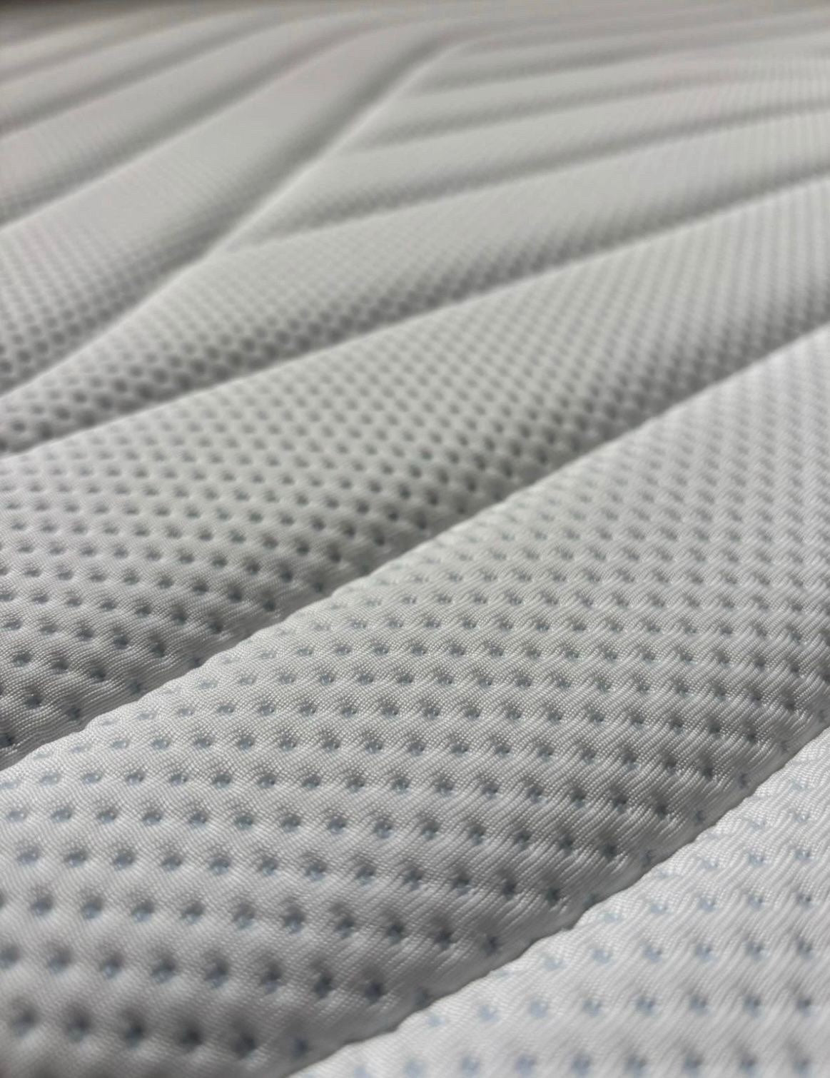 Tempur PRO PLUS Smart Cool 4ft 6 Double Mattress, Medium / Firm - RRP £2,299