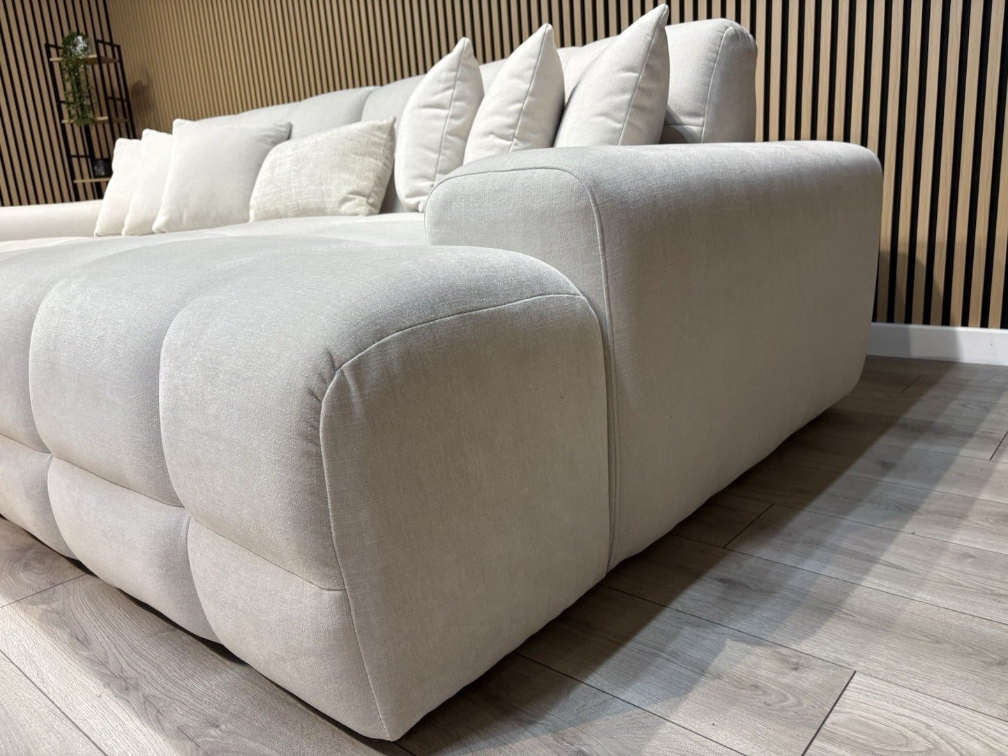 EVE CLOUD Large Fabric 3 Seater RHF Chaise Corner Sofa - RRP £2,299