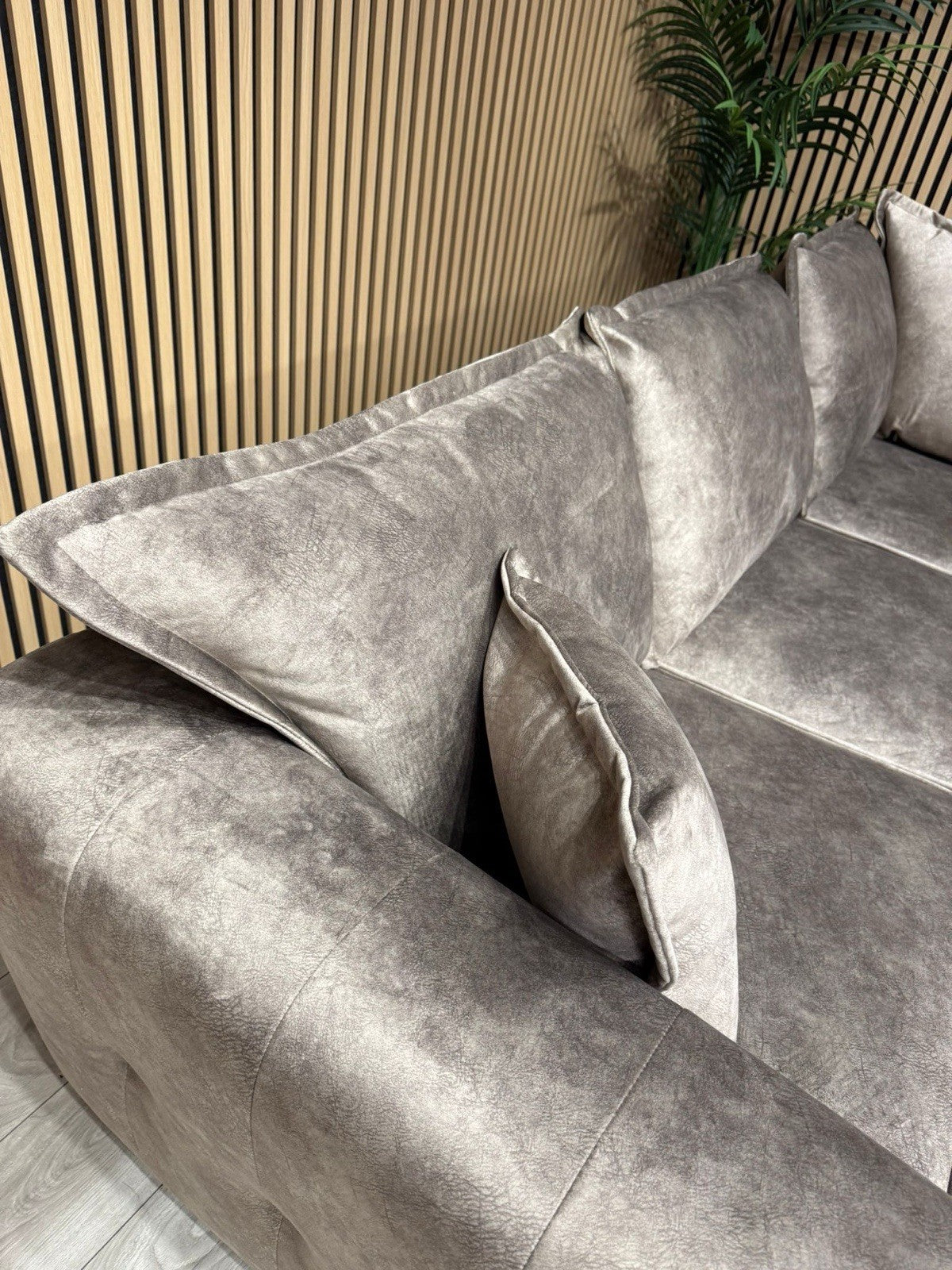 Furniture Village ARIANA Style Small Fabric 2 Corner 2 Sofa - RRP £2,995