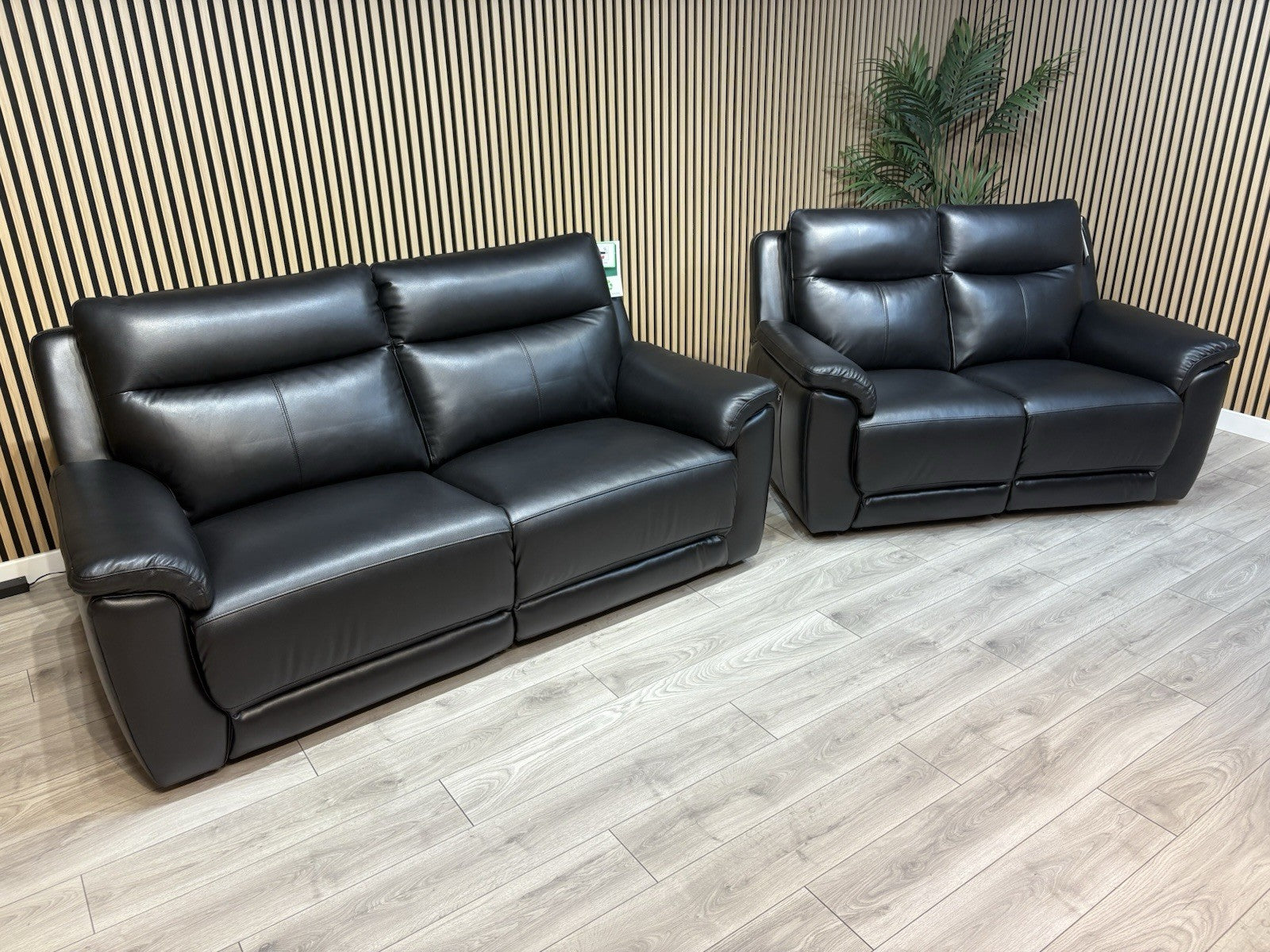 NAVONA Seater Seater Leather Sofa Set, Power Recliners RRP