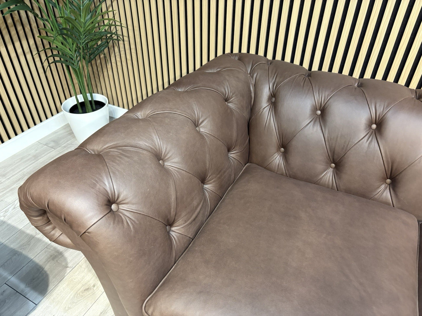 Next GOSFORD Leather Chesterfield Large 3 Seater Sofa - RRP £