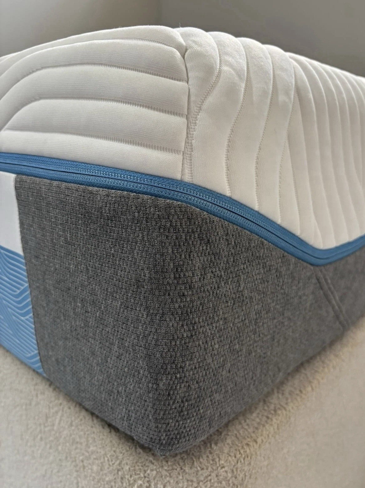 Tempur CLOUD ELITE Memory 4ft 6 Double Mattress, Soft - RRP £1,999