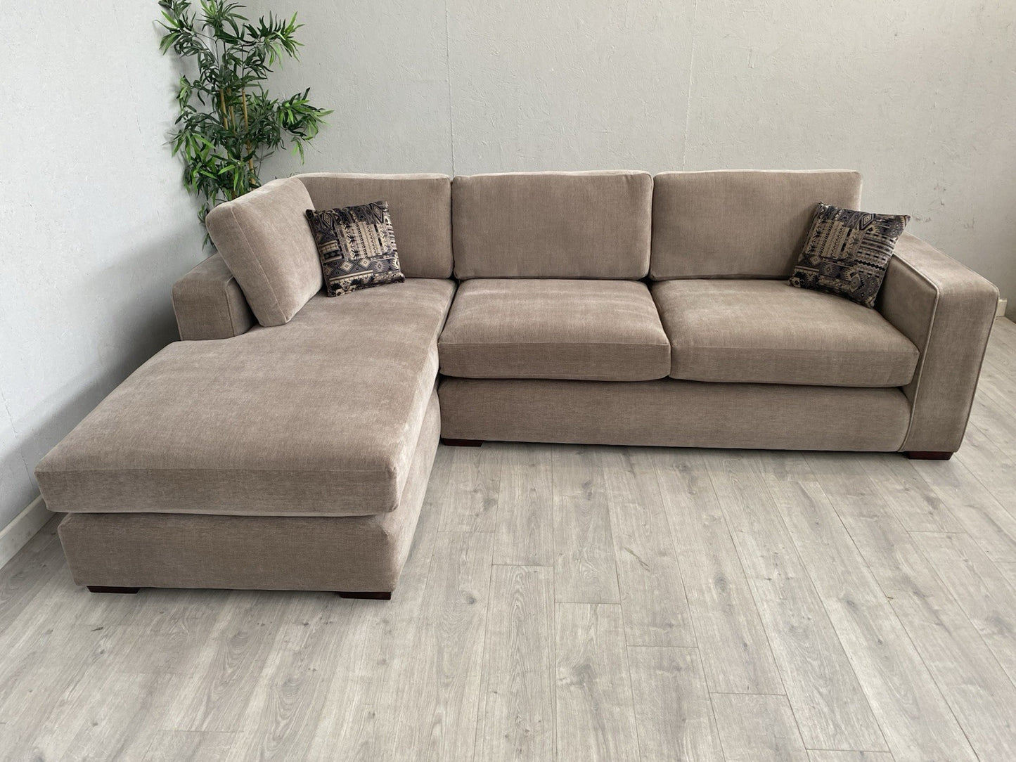 DFS - LAMBOURN Style Fabric LHF Large Chaise Corner Sofa - RRP £2,999