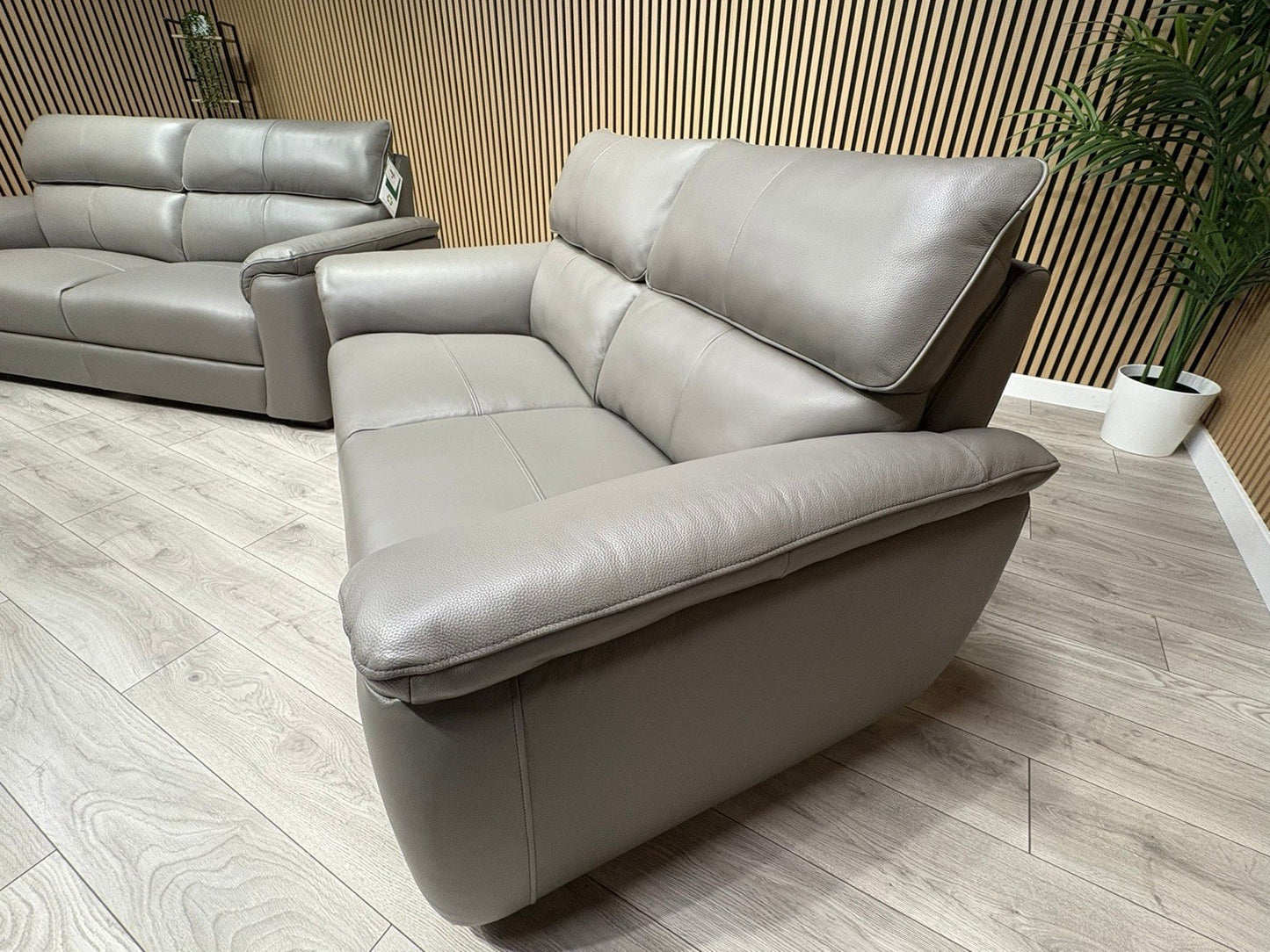 MISSOURI Style Leather 3 Seater + 2 Seater Sofa Set - RRP £3,190