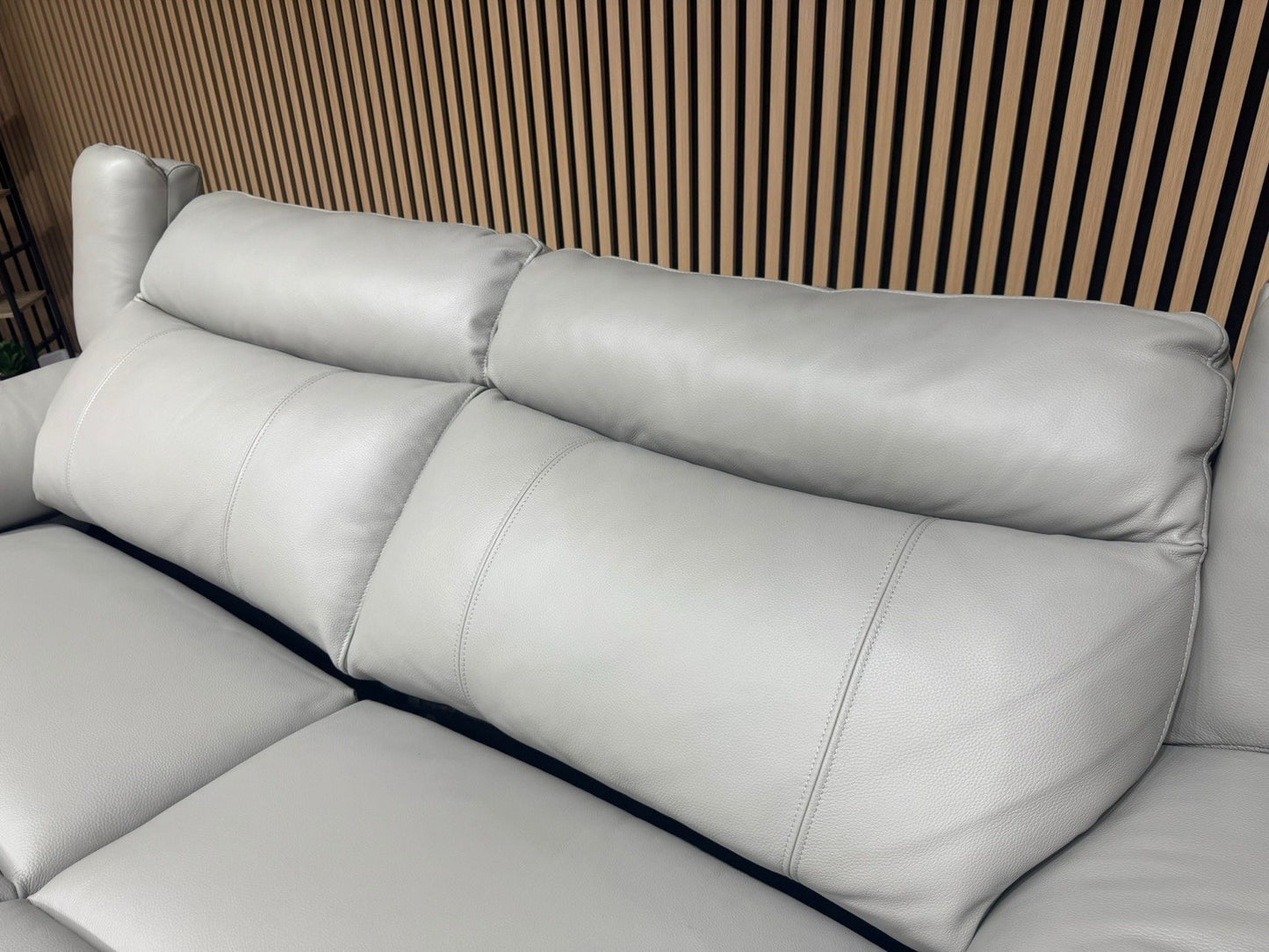 F. Village PANACHE Leather 3 Seater Sofa + Armchair, Power Recliner - RRP £2,890