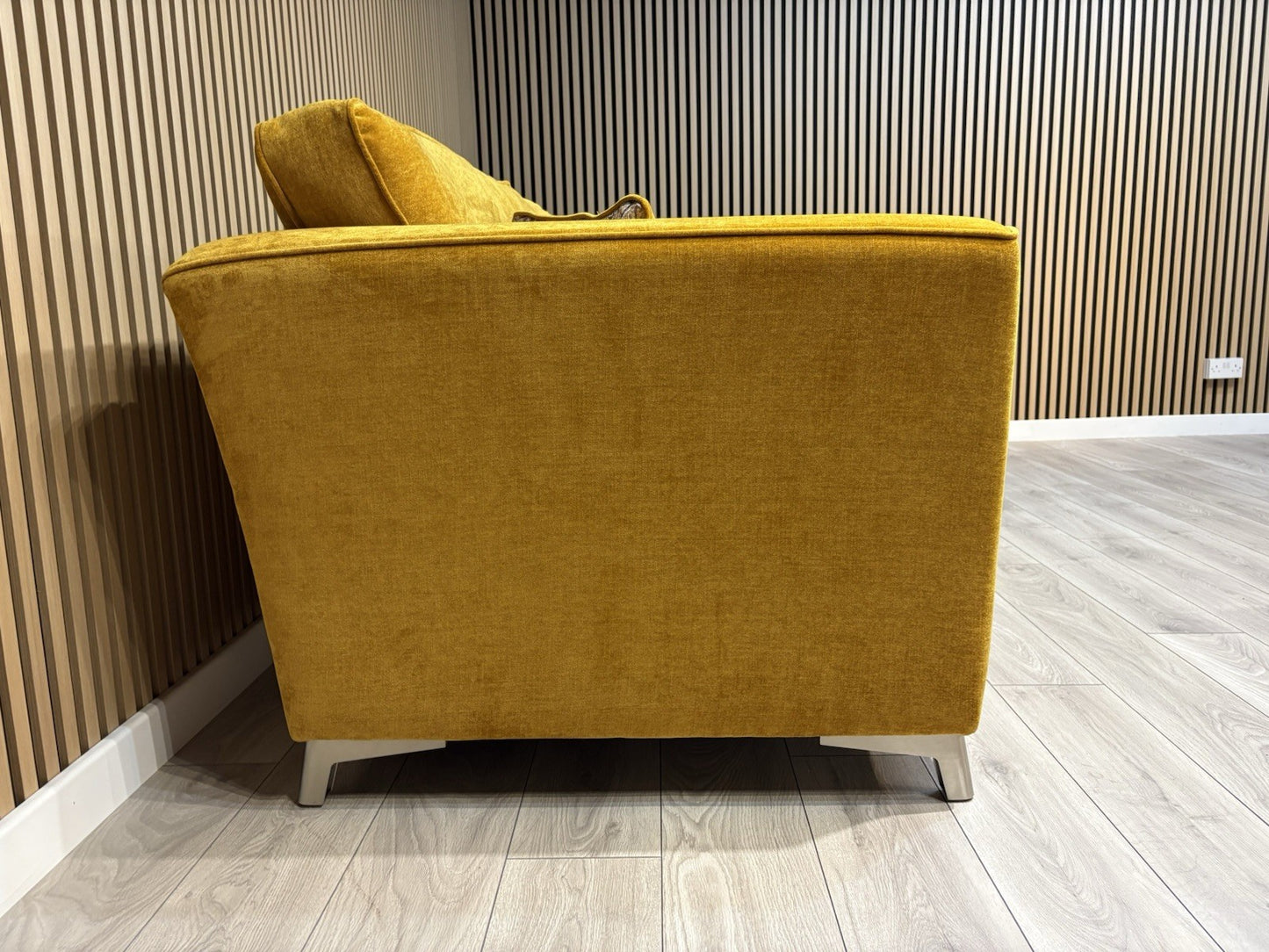 Furniture Village SASHA Fabric Large RHF Chaise Corner Sofa - RRP £3,295