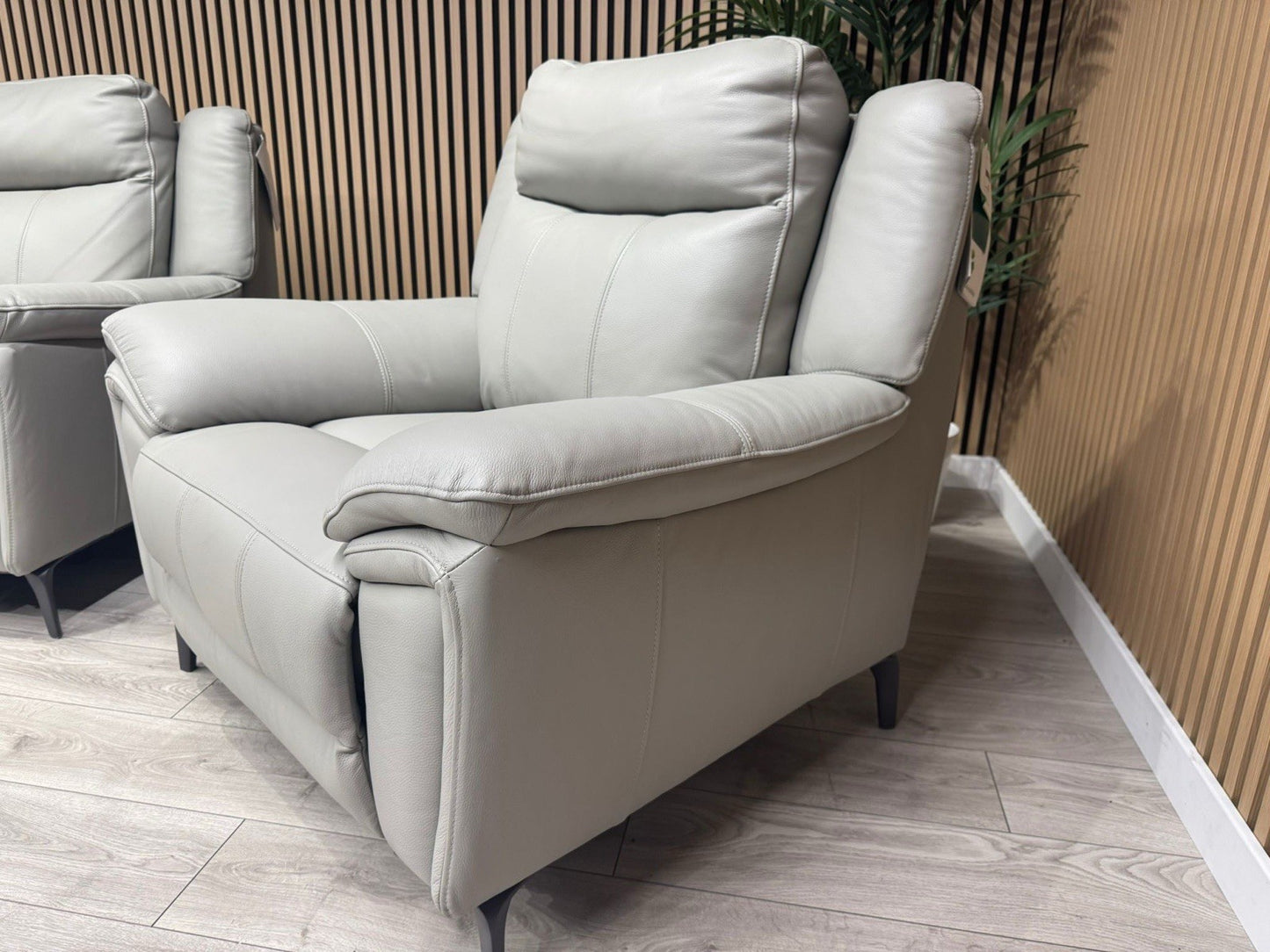 F. Village PANACHE Leather 3 Seater Sofa + Armchair, Power Recliner - RRP £2,890
