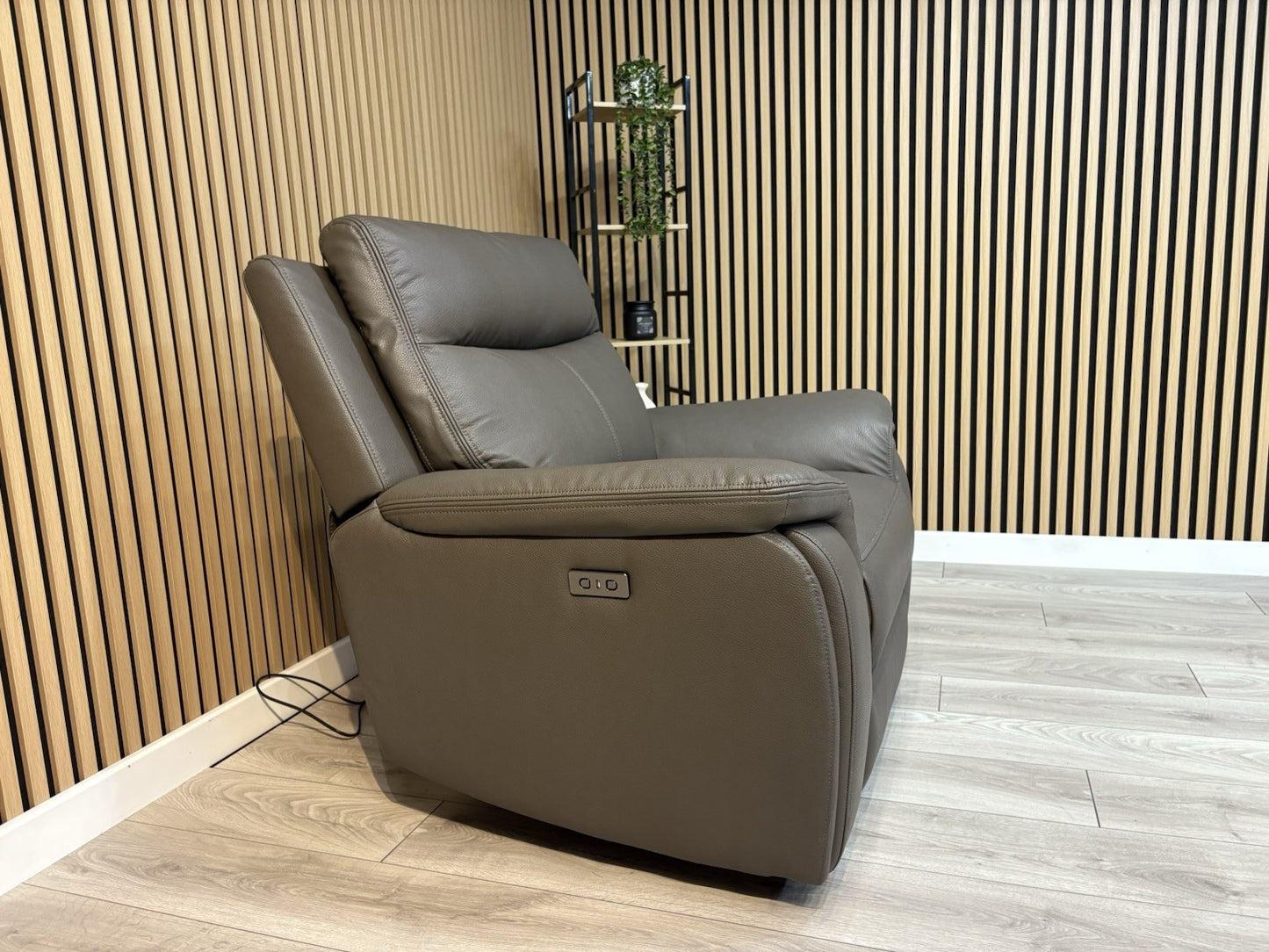 ScS - MAVERICK Fabric Power Recliner Armchair - RRP £999