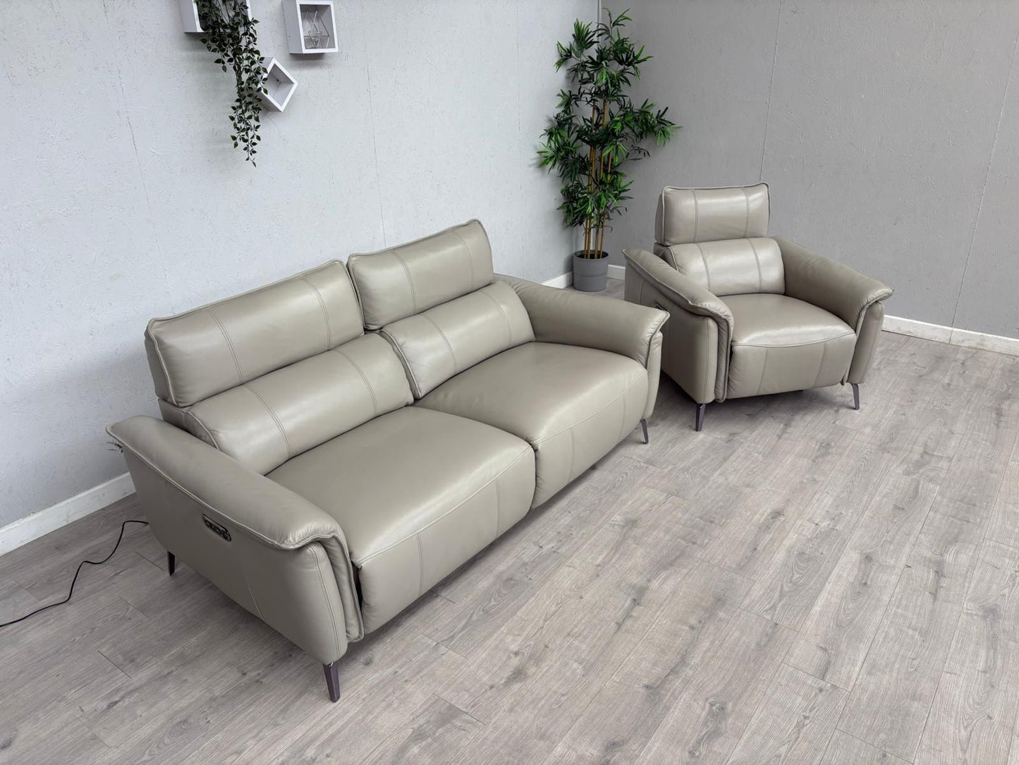 F. Village JUDE Leather 3 Seater Sofa + Armchair, Power Recliners - RRP £4,390
