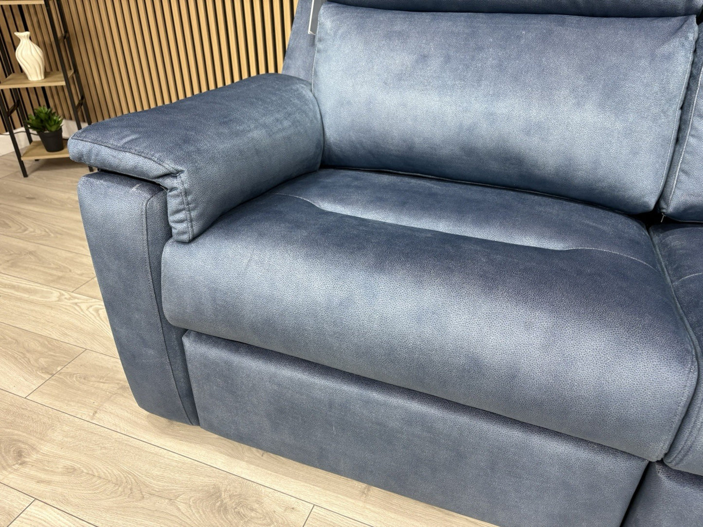 G Plan THORNBURY Fabric 3 Seater Power Recliner / Headrest Sofa - RRP £4,495
