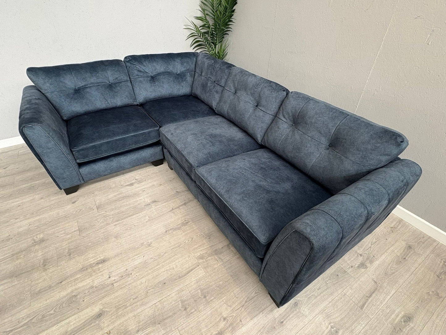 Furniture Village ARIANA Small Fabric LHF Classic Back Corner Sofa - RRP £3,695