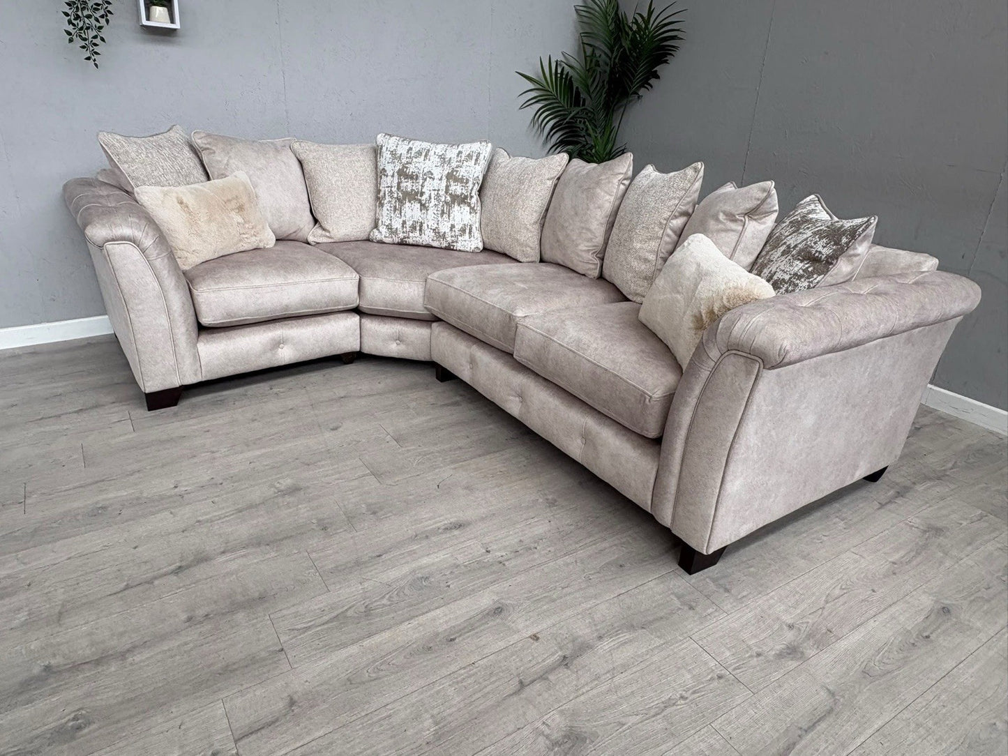 Furniture Village - Aura Classic Back LHF Corner Sofa RRP - £3495