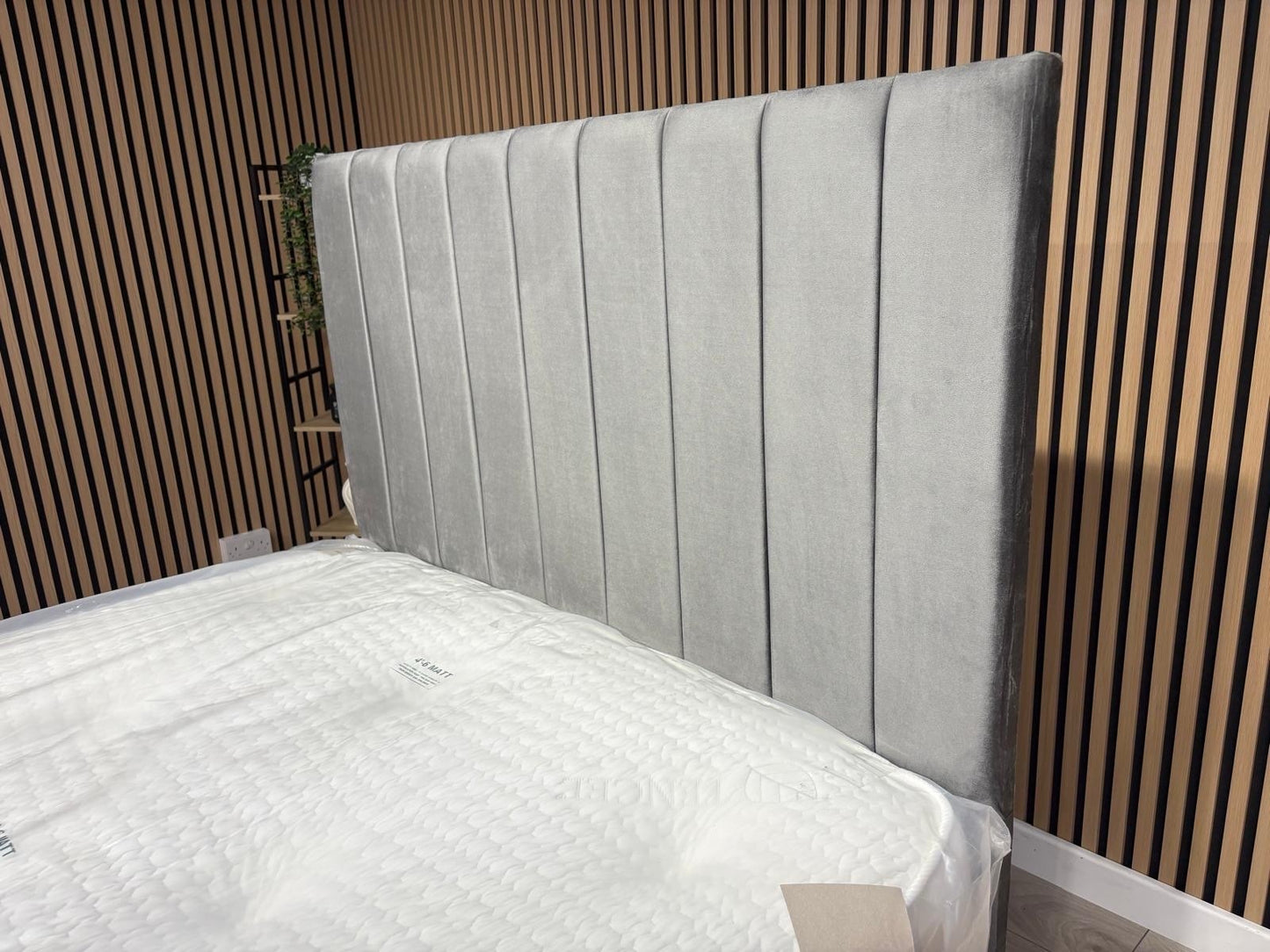 SUPREME Ottoman Divan Set with 2000 Pocket Mattress + Headboard, 4ft 6 Double