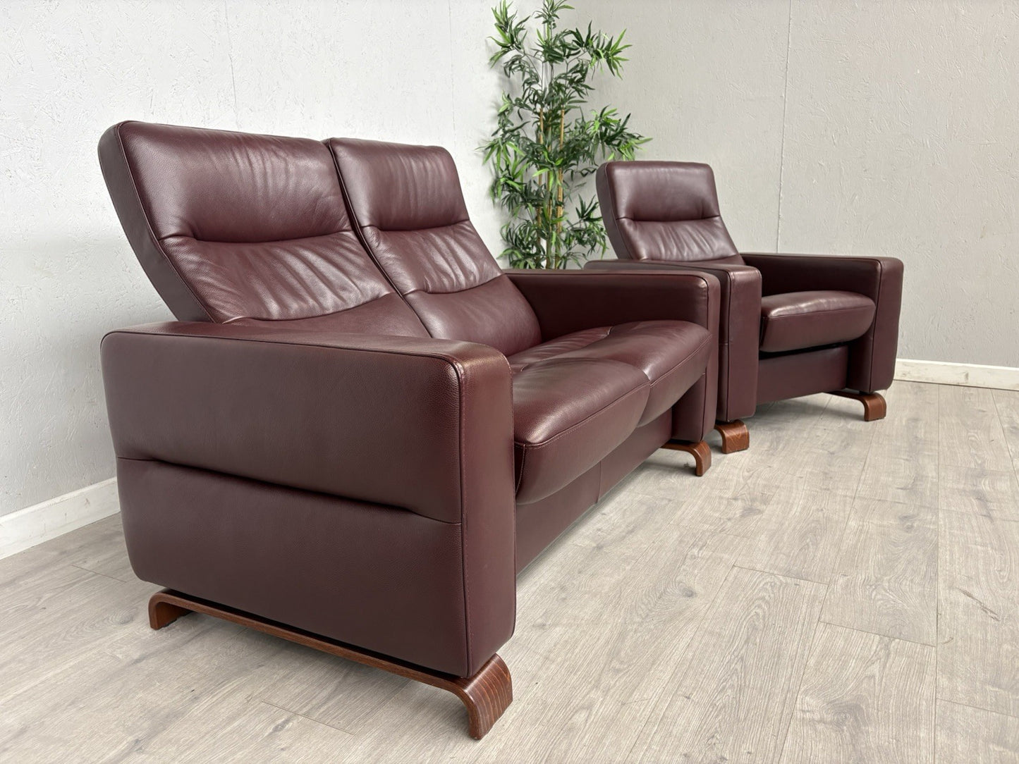 Stressless WAVE Leather High Back 2 Seater Sofa + Armchair - RRP £4,998
