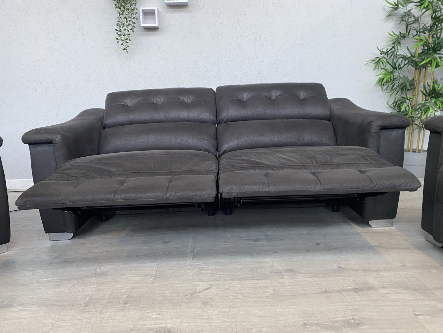 DFS - La-Z-Boy NEW HOLLYWOOD Fabric 3 + 2 Seater Sofas + Cuddler Armchair, Power