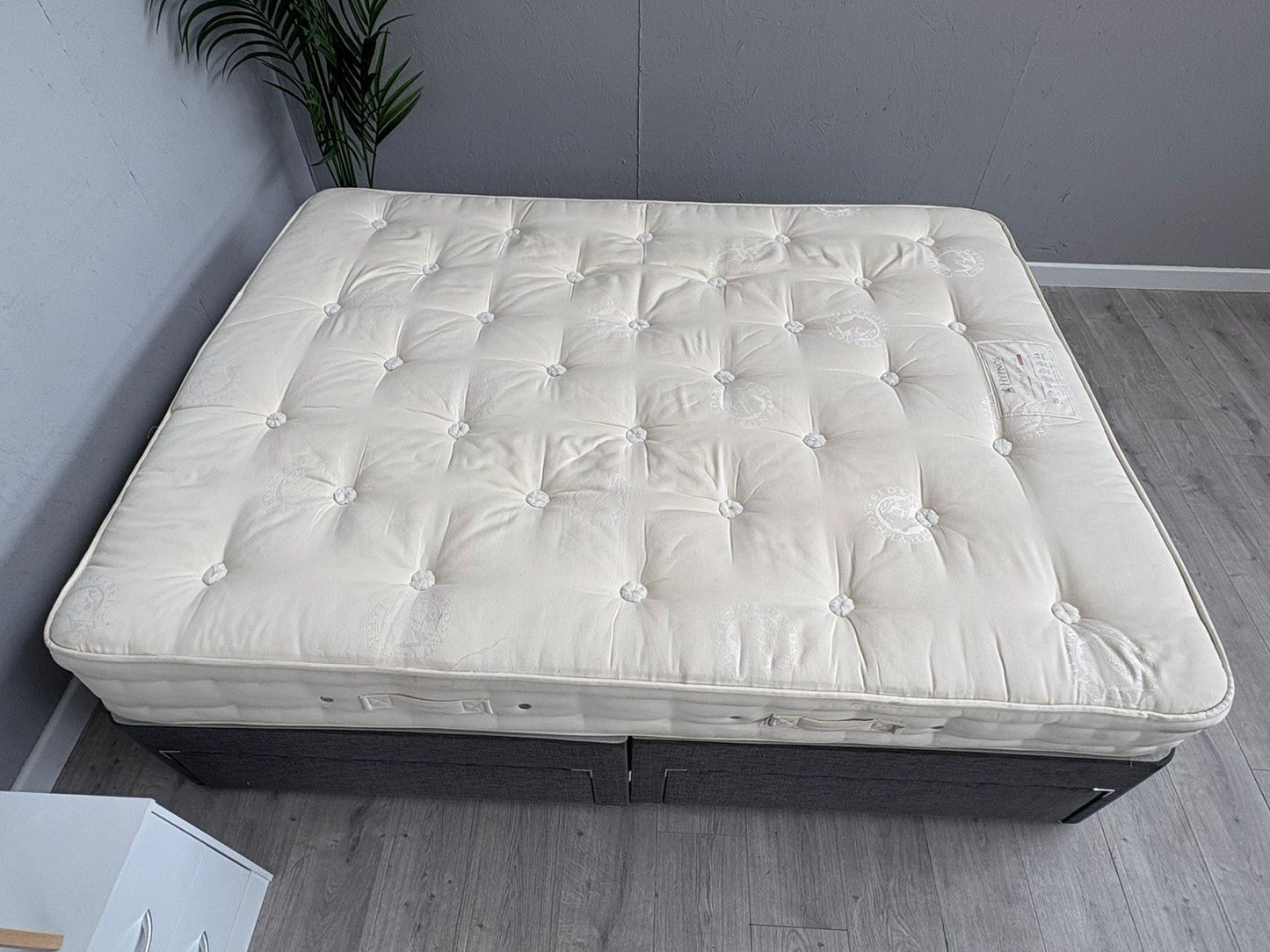 Hypnos Luxurious Earth 02 5FT Kingsize Mattress, Firmer - RRP £2,199