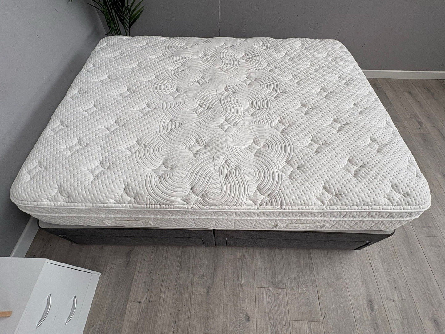 IGEL Advance 2050i 5ft Kingsize Mattress, Medium - RRP £1,499