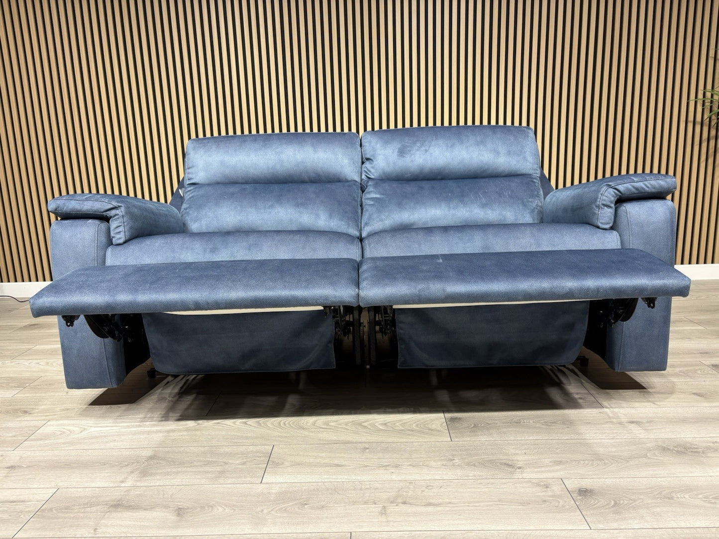 G Plan THORNBURY Fabric 3 Seater Power Recliner / Headrest Sofa - RRP £4,495