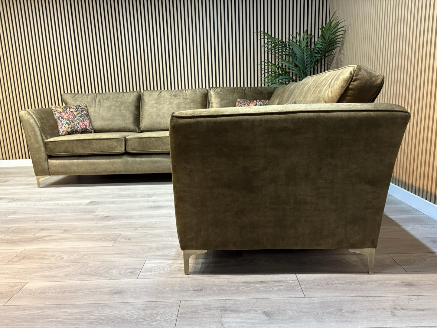Furniture Village SASHA Fabric Large Corner Sofa ( 3 Corner 3 ) - RRP £3,495