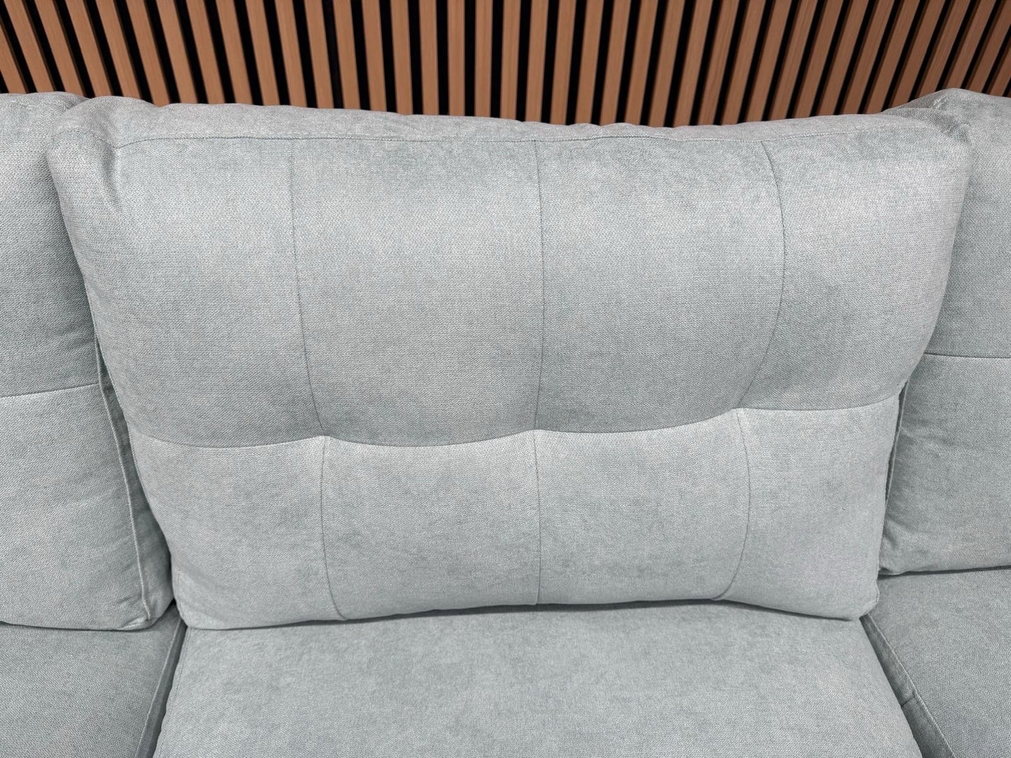 Laura Ashley - 3 Seater Chaise Sofa RRP £1699