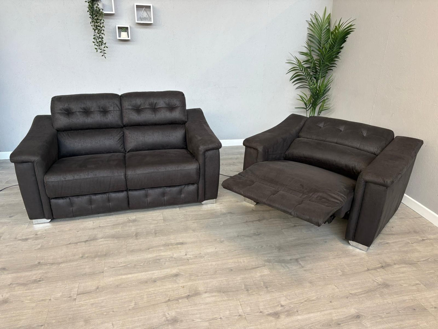 DFS - La-Z-Boy NEW HOLLYWOOD Fabric 2 Seater Sofa + Cuddler Armchair, Power