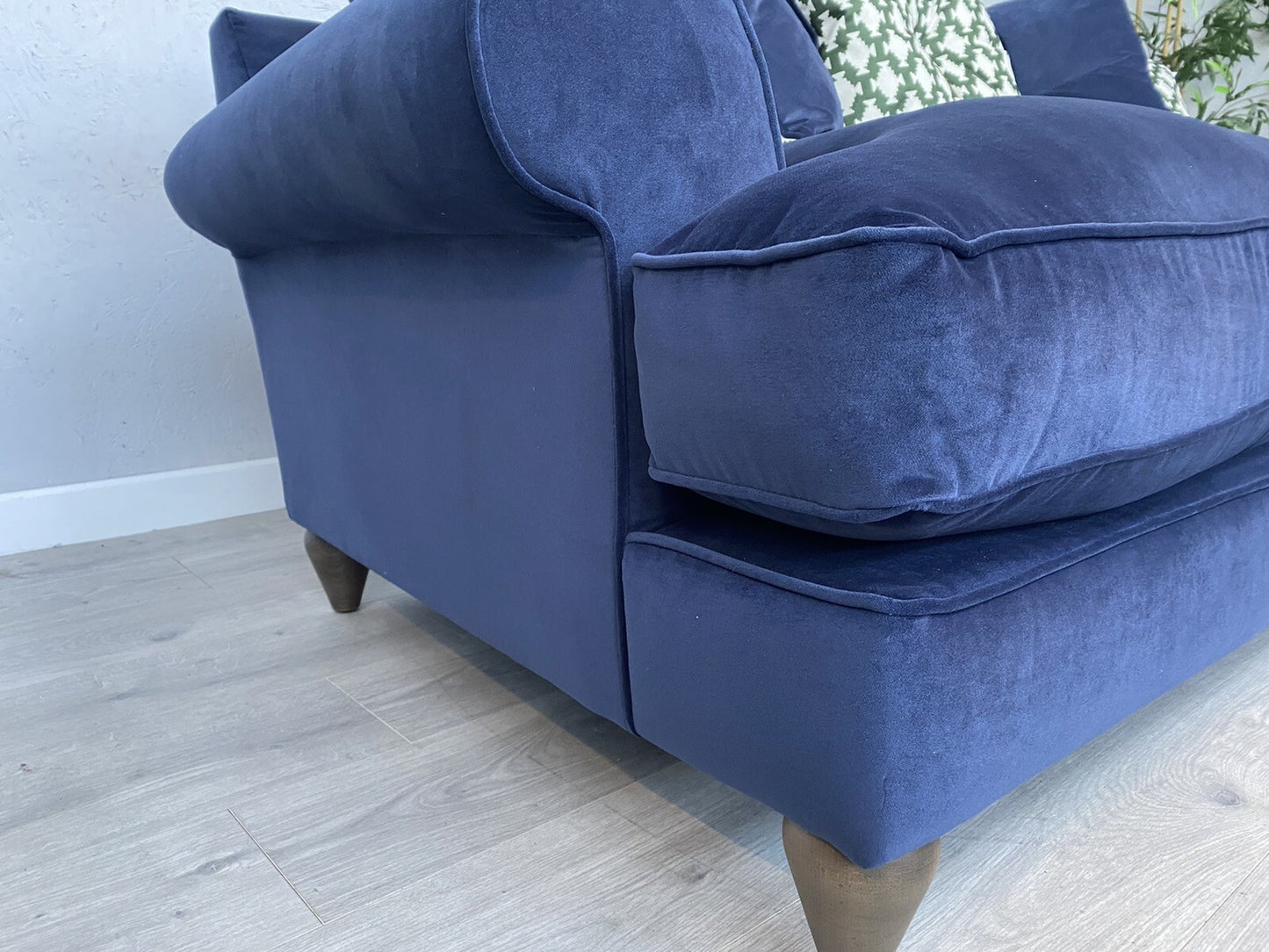 F.V. The Lounge Co. BRONWYN Fabric 4 Seater Scatter Back Sofa - RRP £1,995