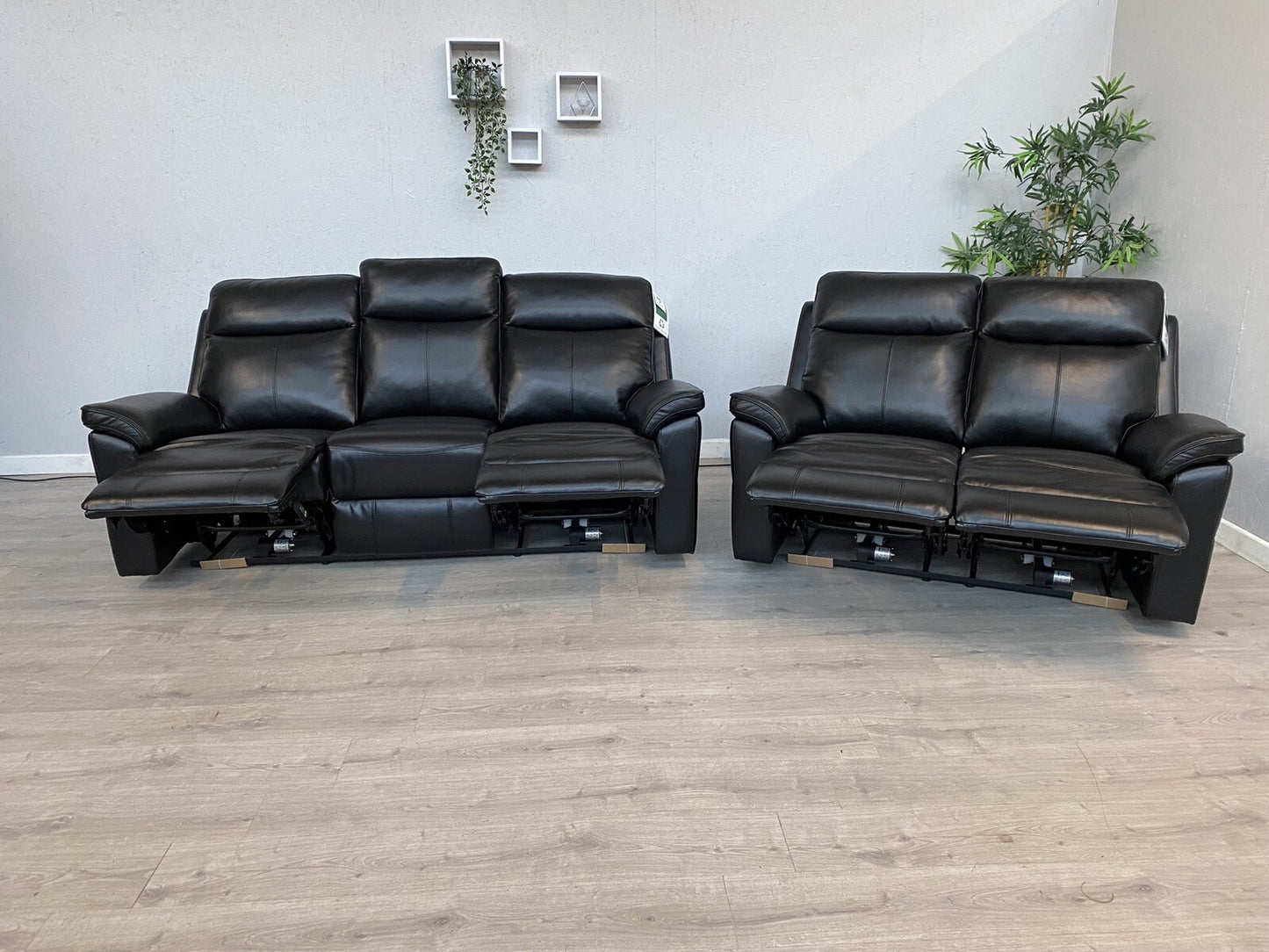 DFS - New Navona Leather 3 + 2 Seater Power Recliner Sofa Set - RRP £3,898