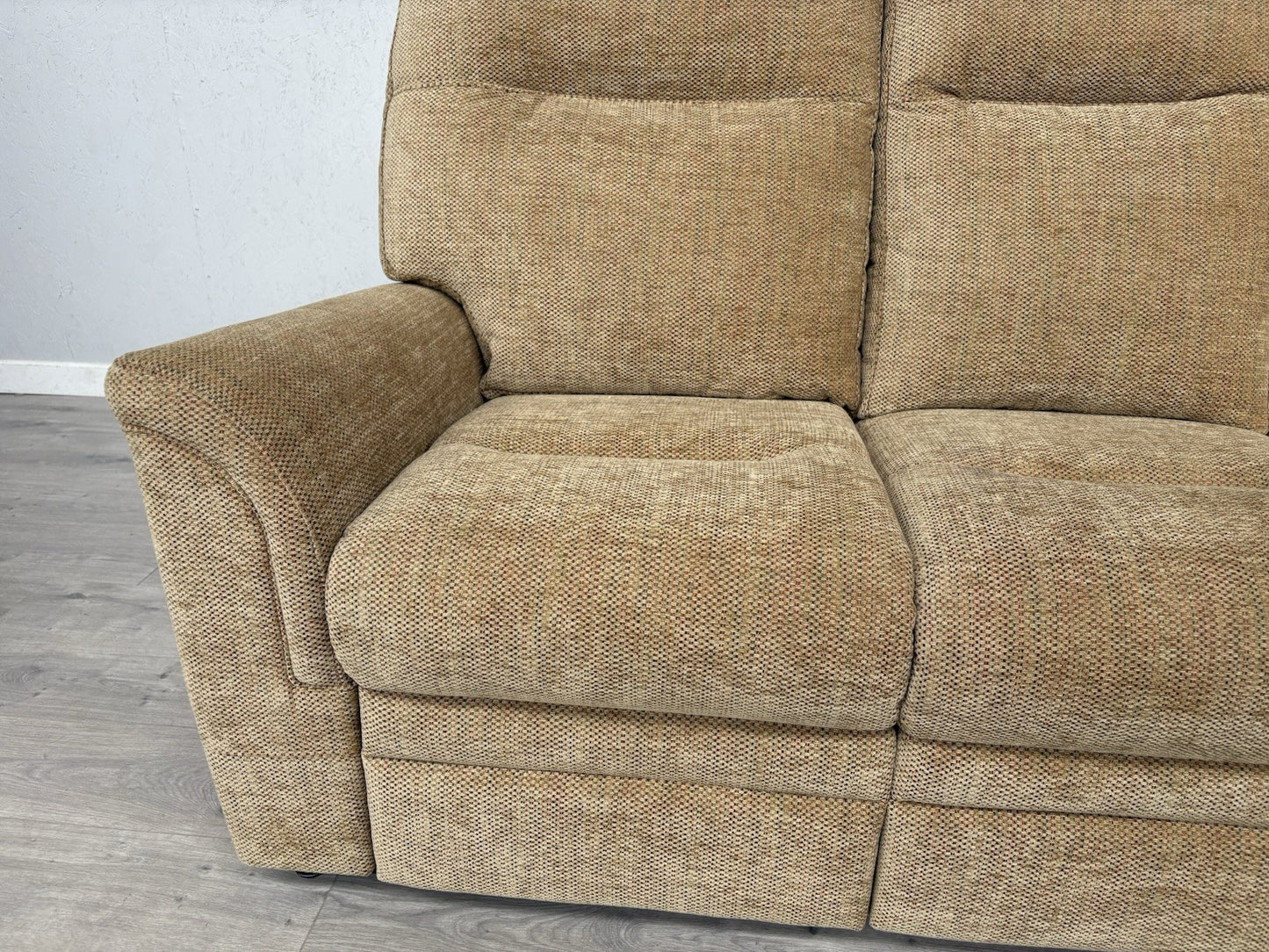 Furniture Village - Parker Knoll HUDSON 23 Fabric 3 Seater Sofa - RRP £2,528
