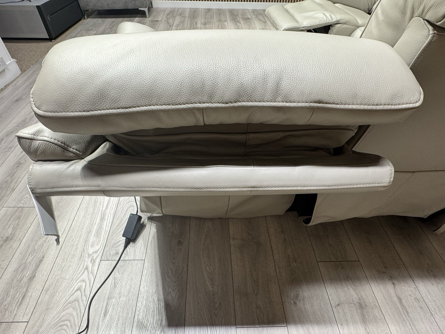 Furniture Village MORENO Style Leather Power Recliner Corner Sofa - RRP £3,395