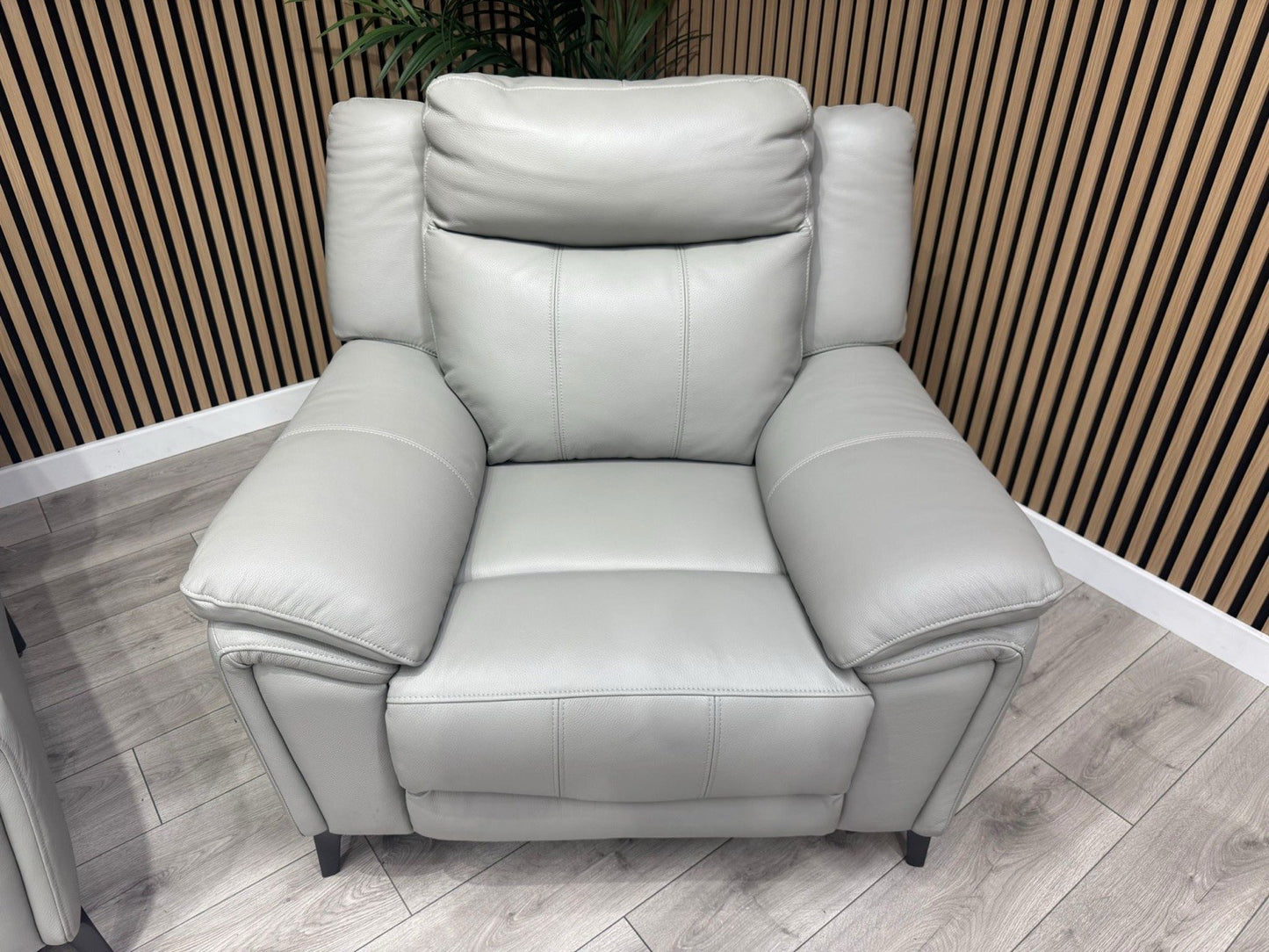 F. Village PANACHE Leather 3 Seater Sofa + Armchair, Power Recliner - RRP £2,890