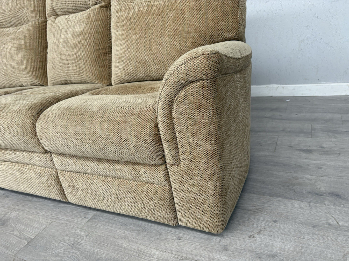 Furniture Village - Parker Knoll HUDSON 23 Fabric 3 Seater Sofa - RRP £2,528