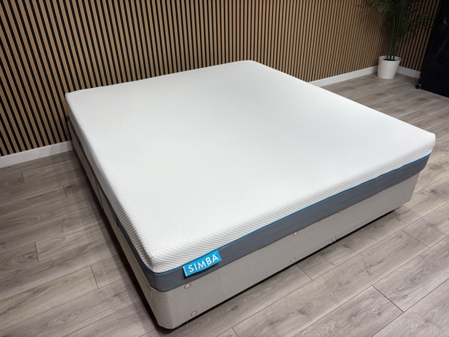 SIMBA Hybrid Essential 6ft Superking Mattress - RRP £999