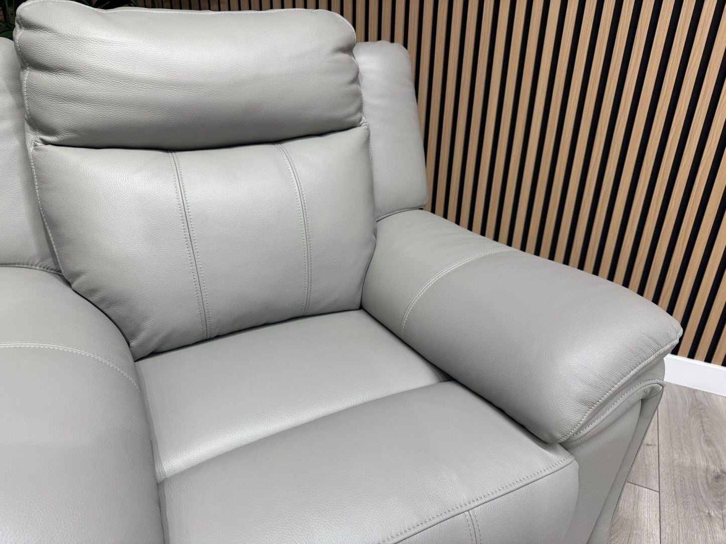 F. Village PANACHE Leather 3 Seater Sofa + Armchair, Power Recliner - RRP £2,890