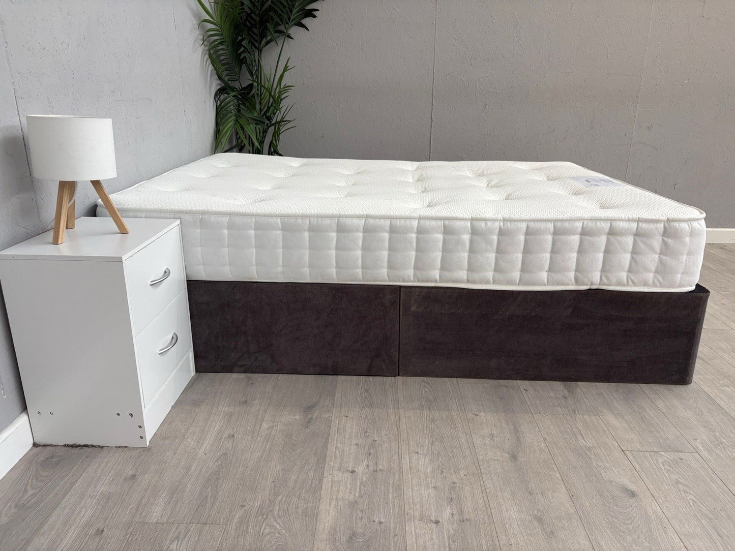 Rest Assured Venice 1400 Pocket Ortho Firm 4ft 6 Double Mattress - RRP £509